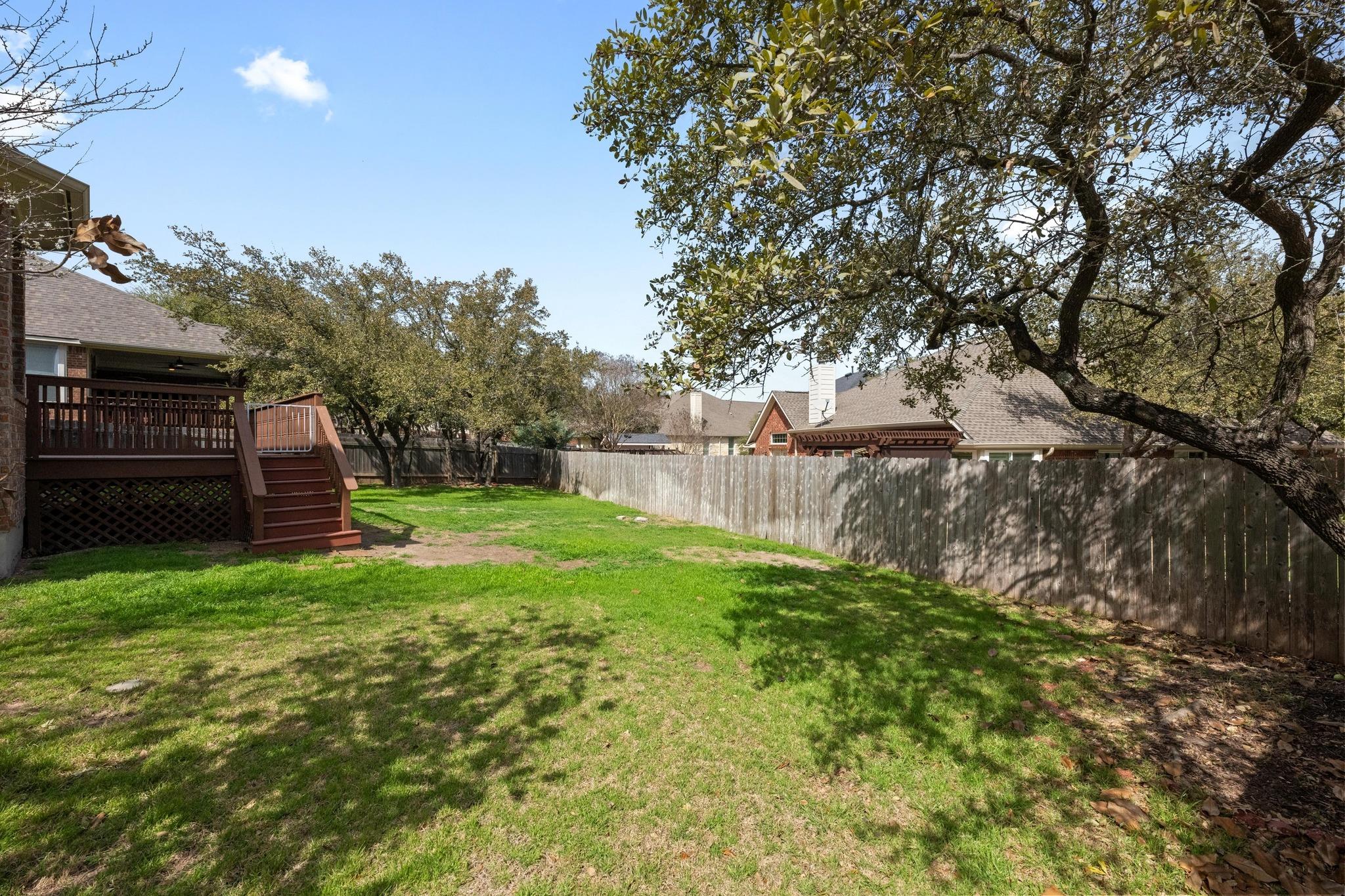 1301 Horseback Holw Property Photo 38