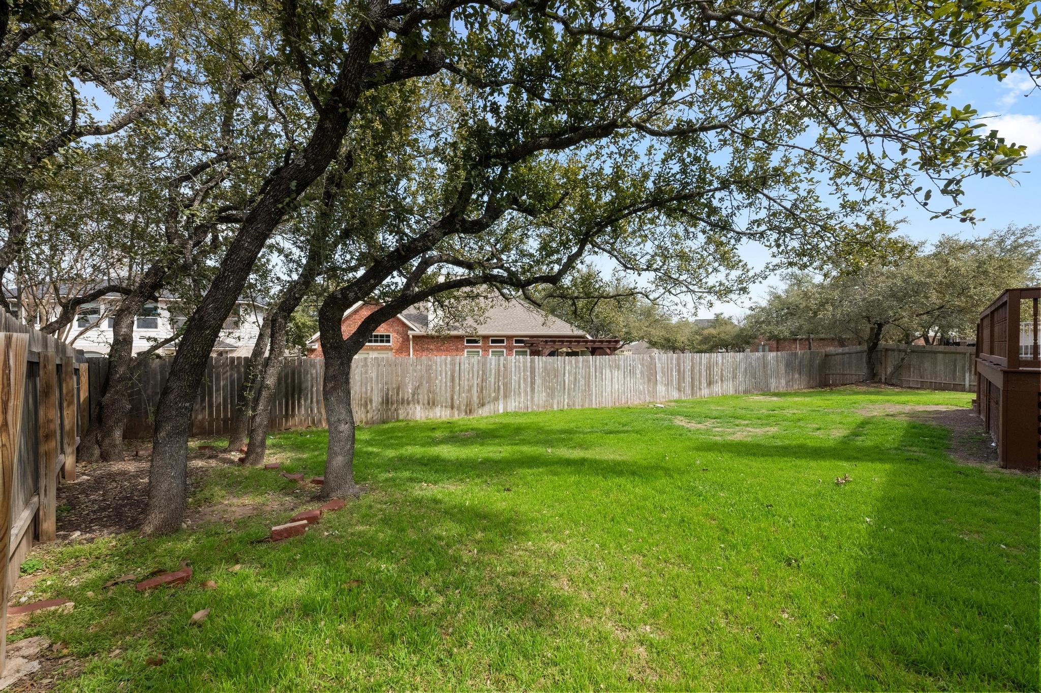 1301 Horseback Holw Property Photo 39