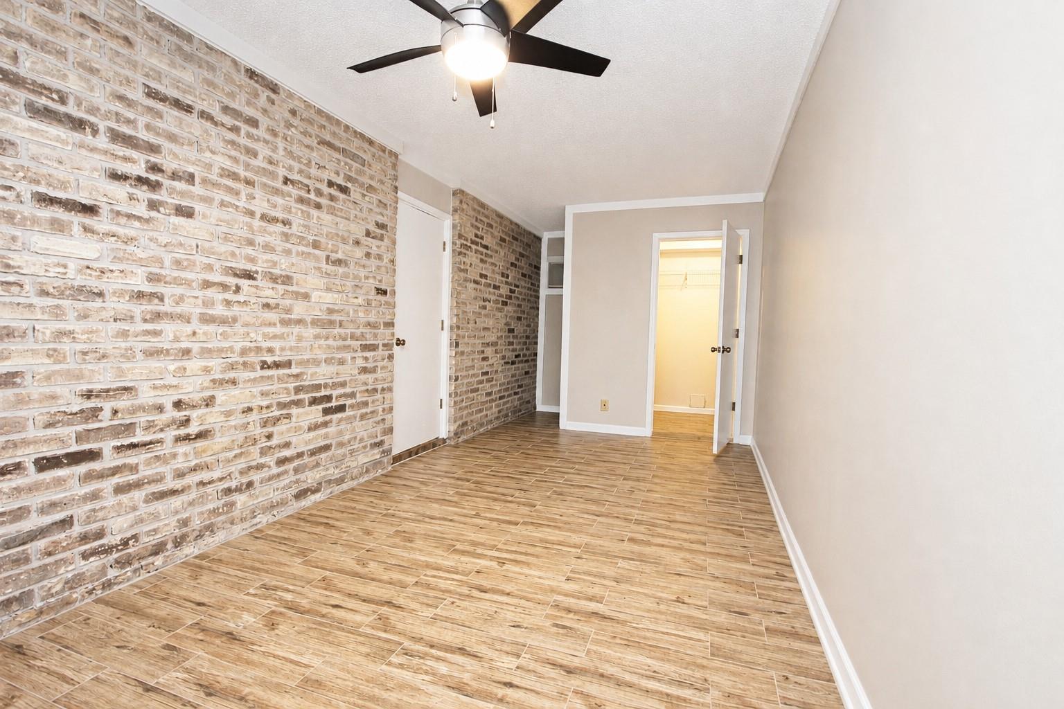 601 E Covington Dr #a & B Property Photo 20