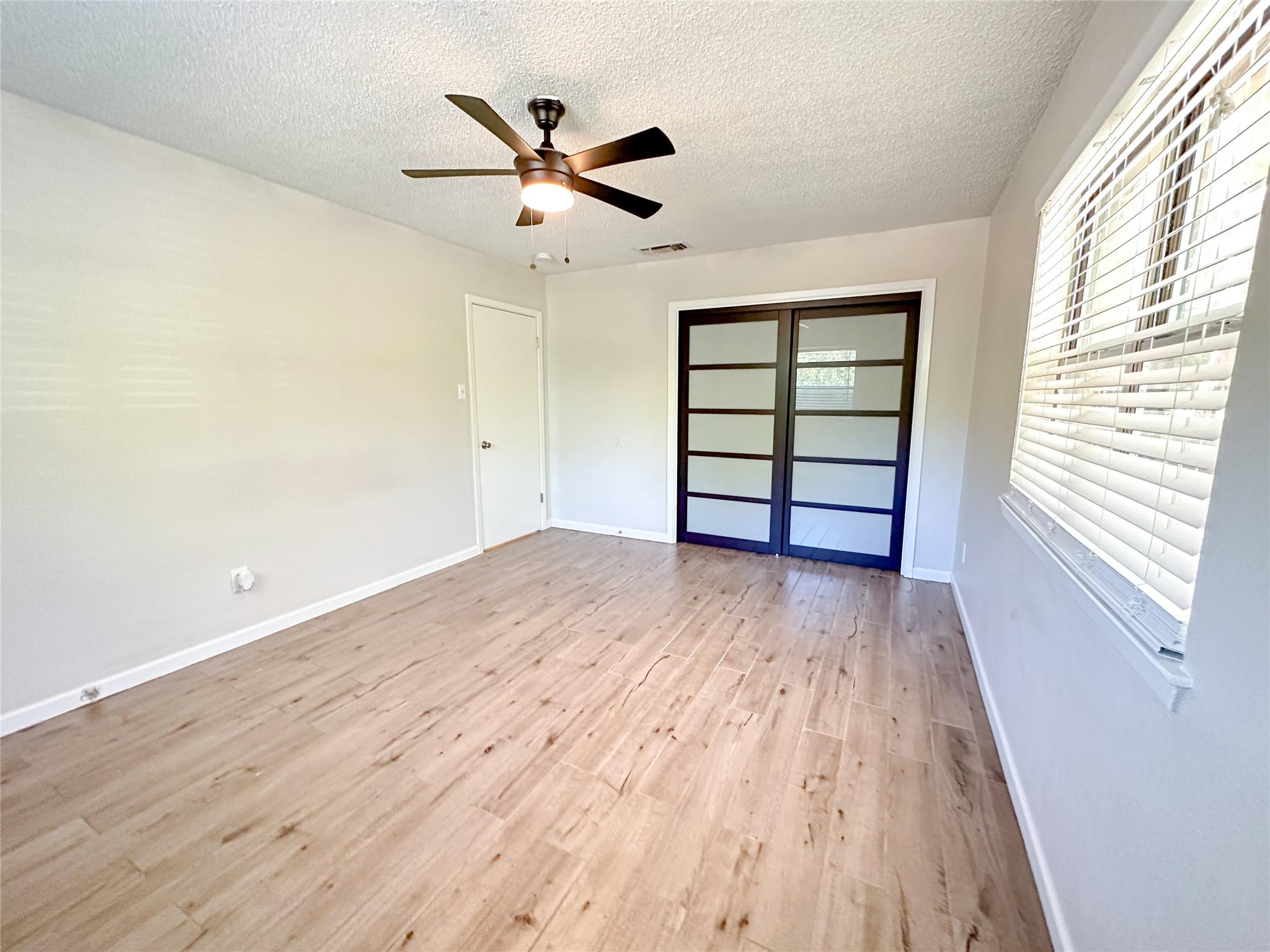 601 E Covington Dr #a & B Property Photo 29