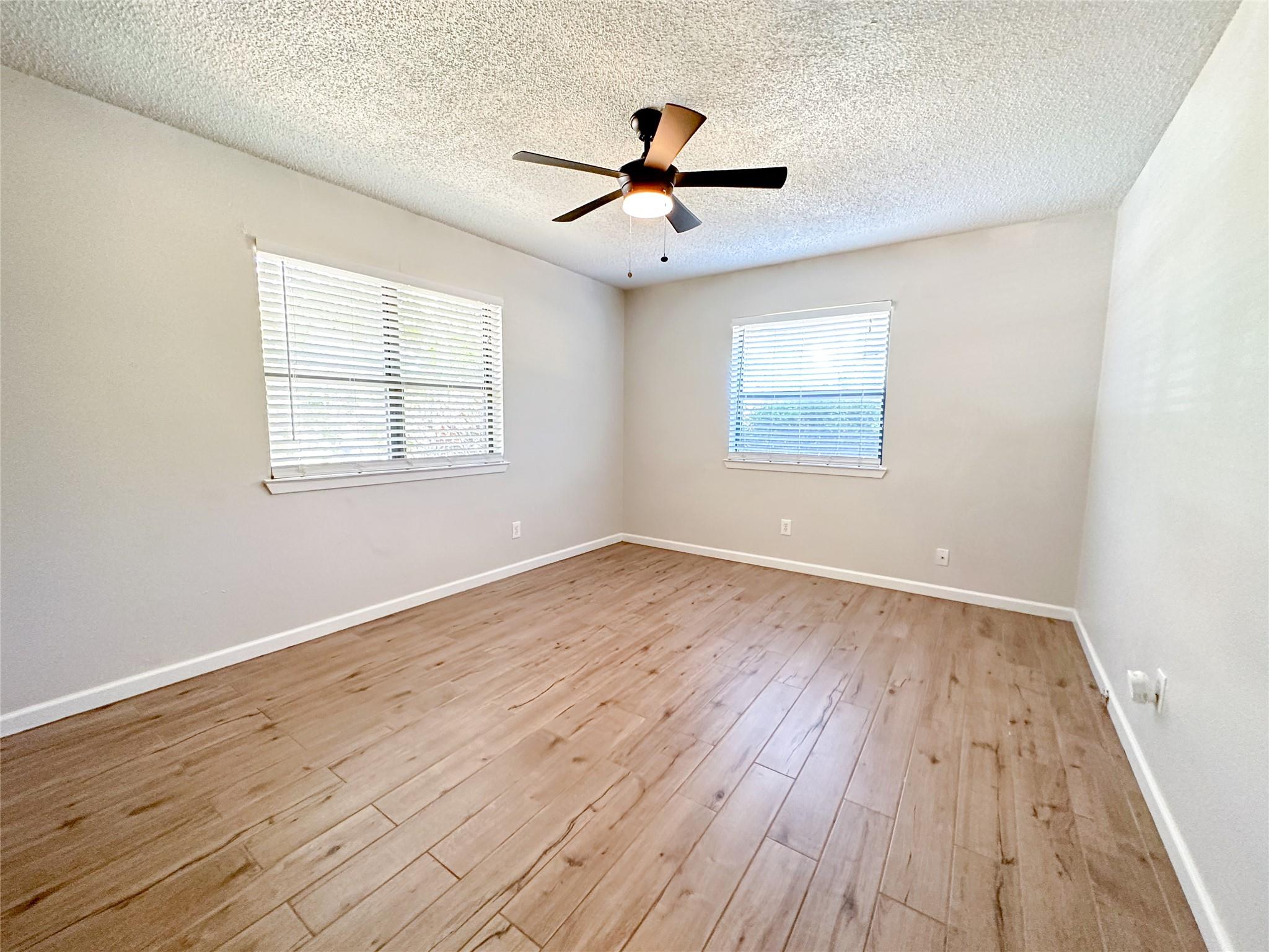601 E Covington Dr #a & B Property Photo 30