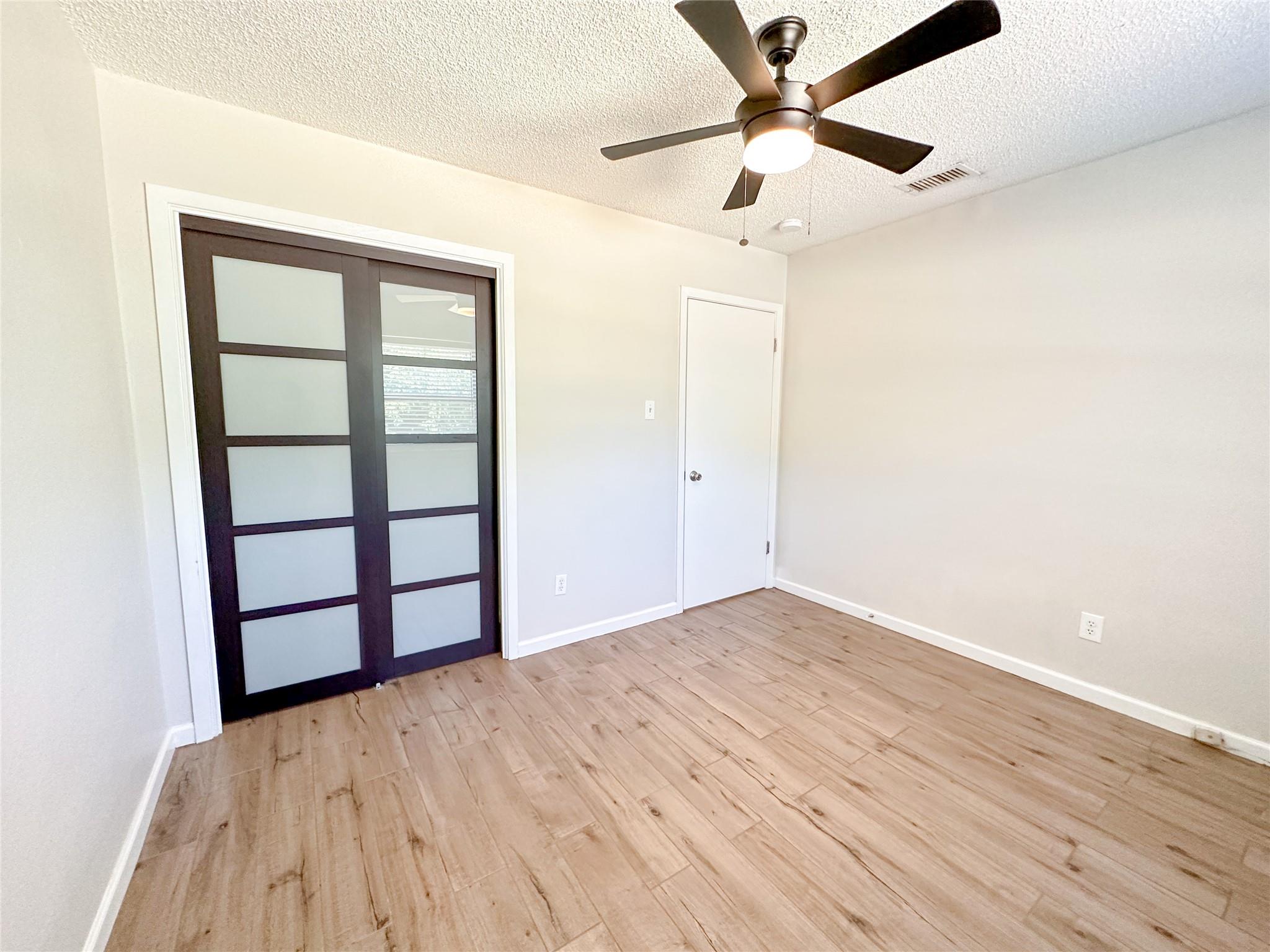 601 E Covington Dr #a & B Property Photo 31