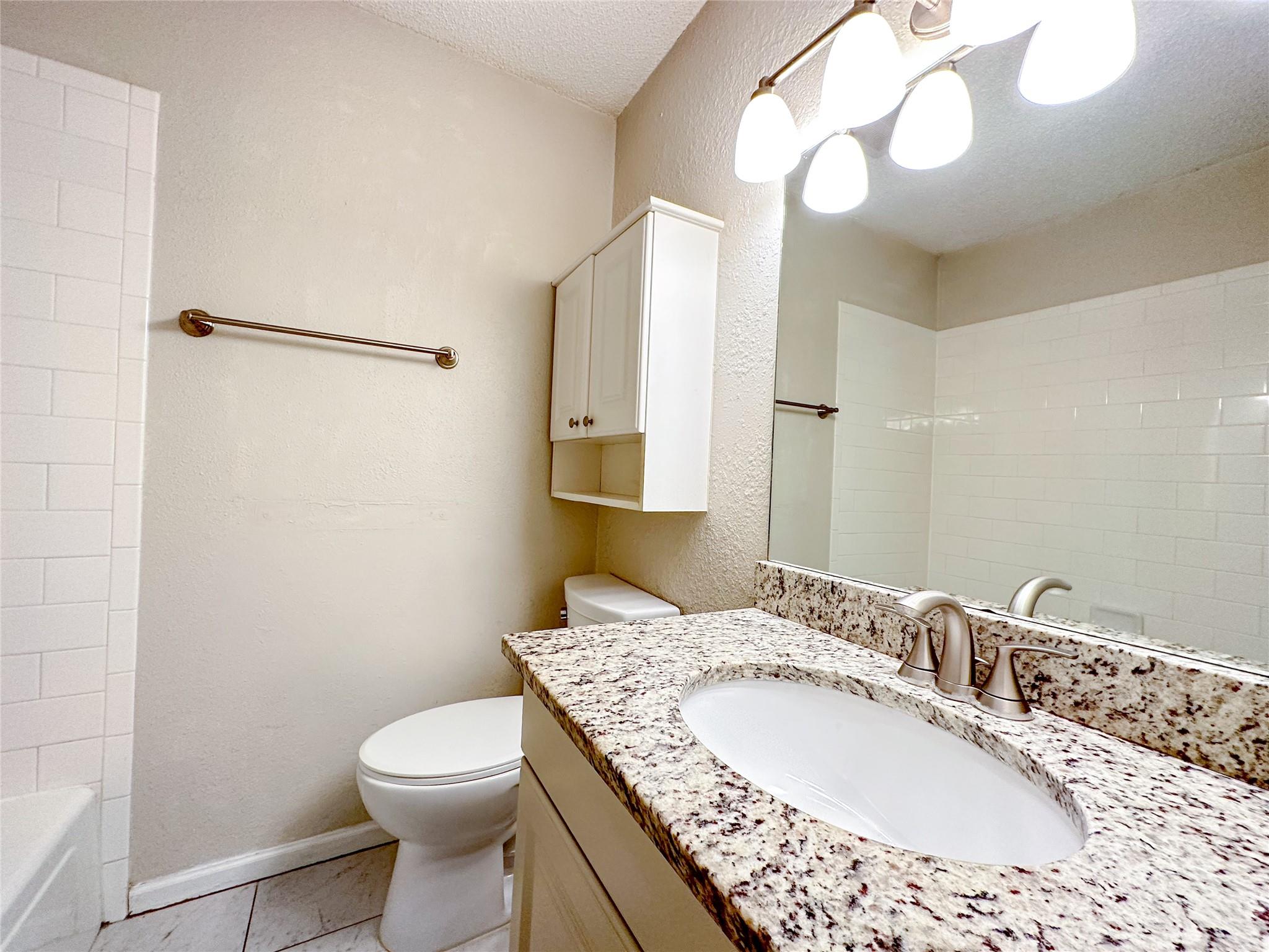 601 E Covington Dr #a & B Property Photo 32
