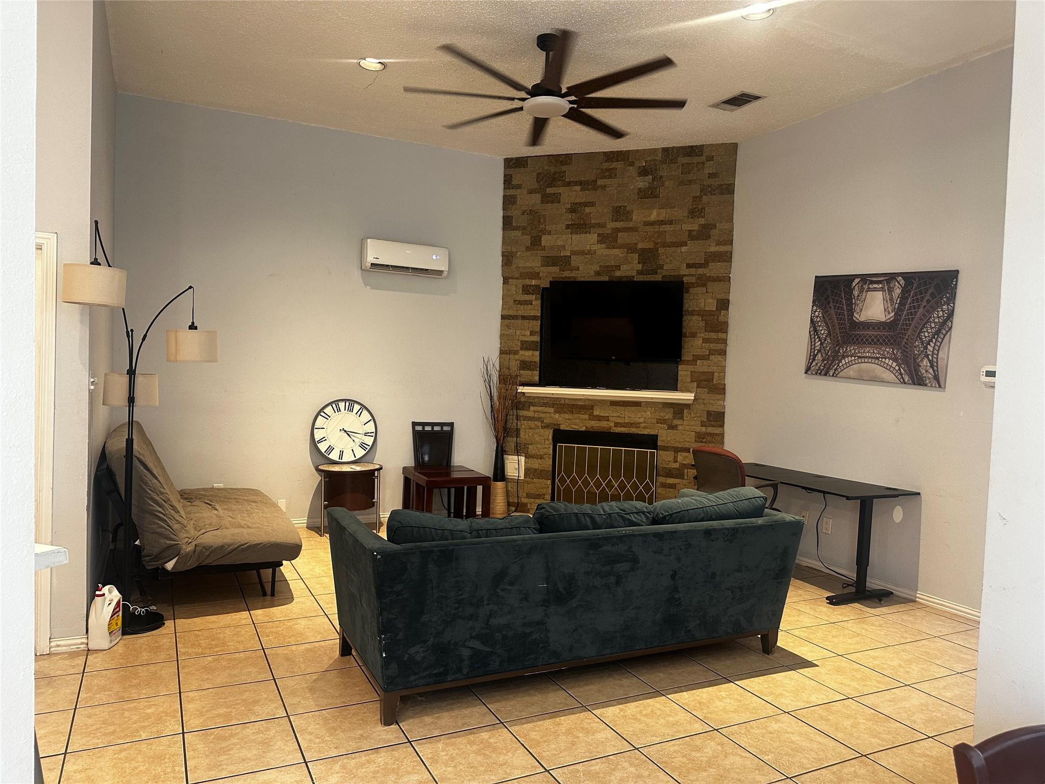 612 David Curry Dr Property Photo 27