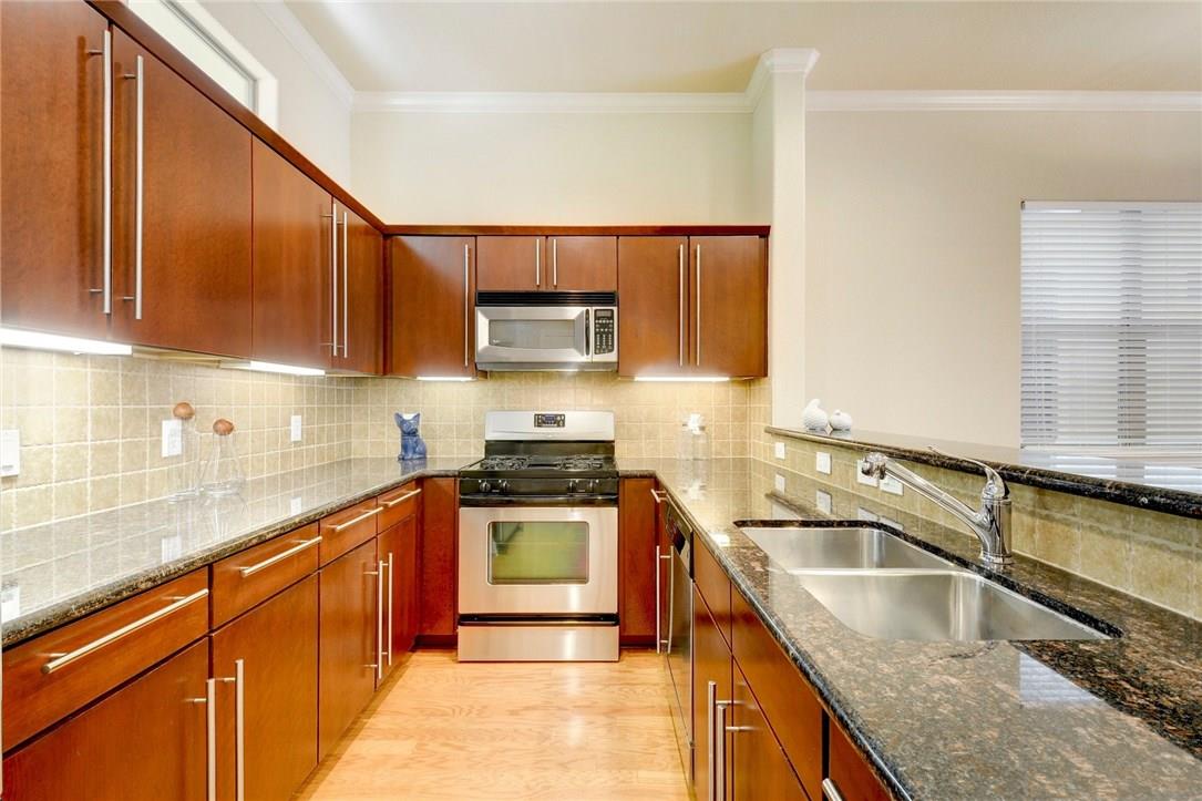 1115 Kinney Ave 13 Property Photo 1