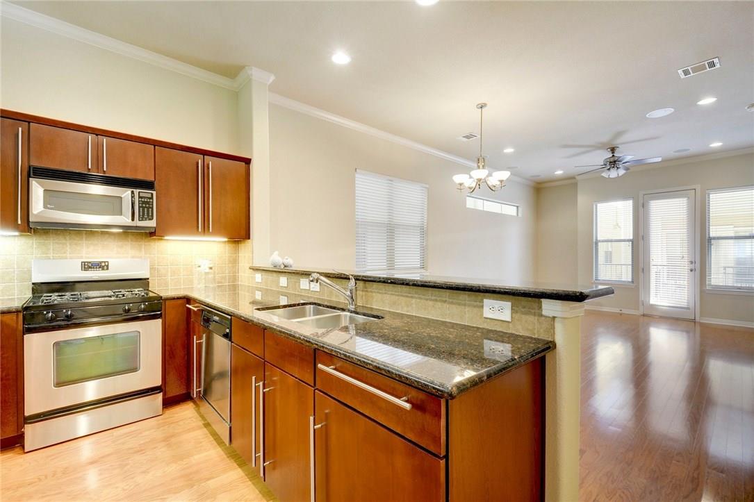 1115 Kinney Ave 13 Property Photo 2