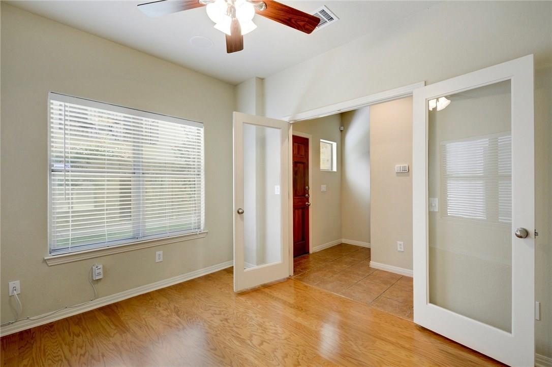1115 Kinney Ave 13 Property Photo 20