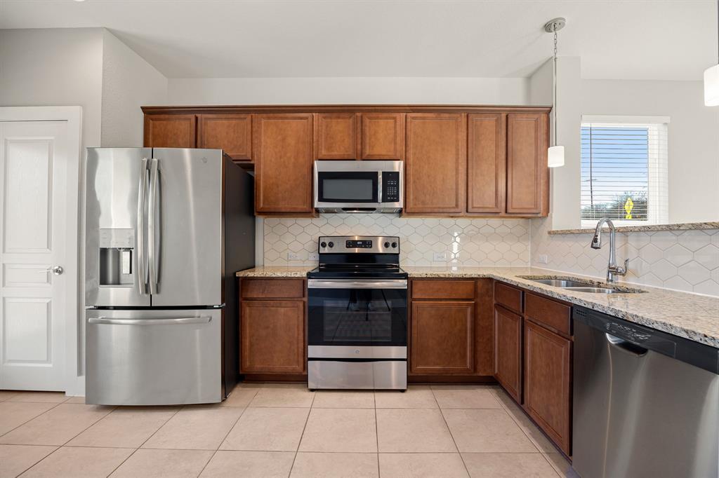 1501 Roseburg Dr Property Photo 11