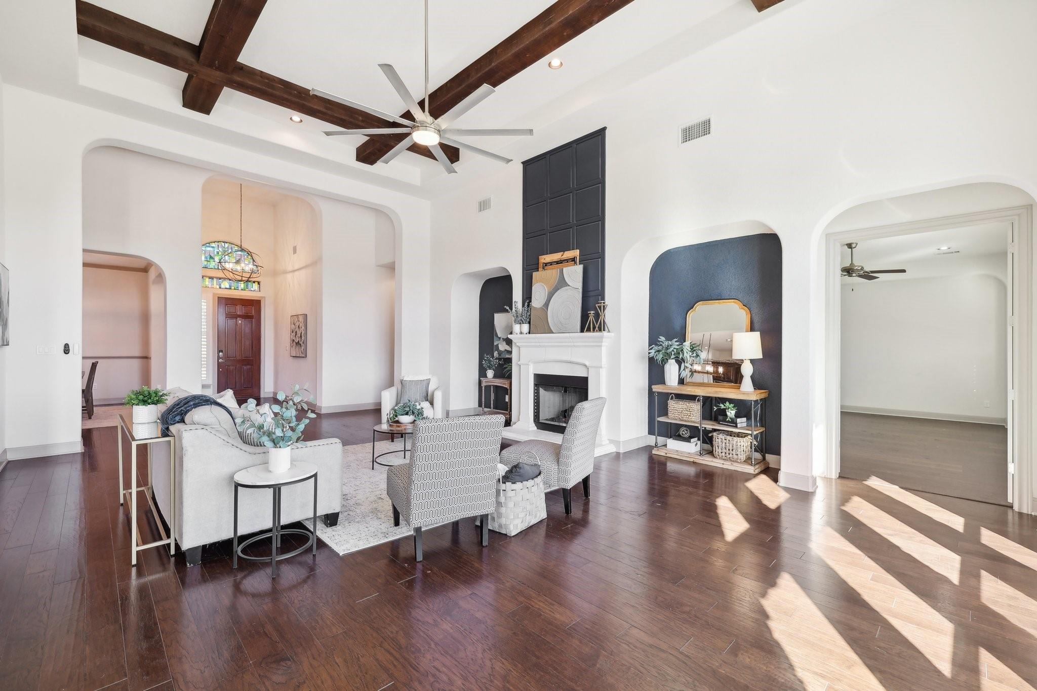 215 Questa Trl Property Photo 8
