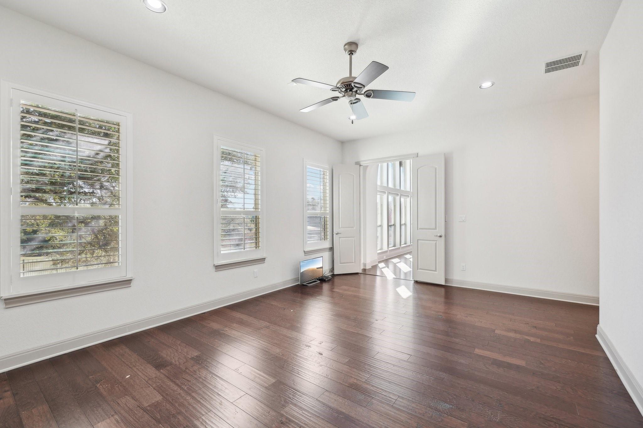 215 Questa Trl Property Photo 18