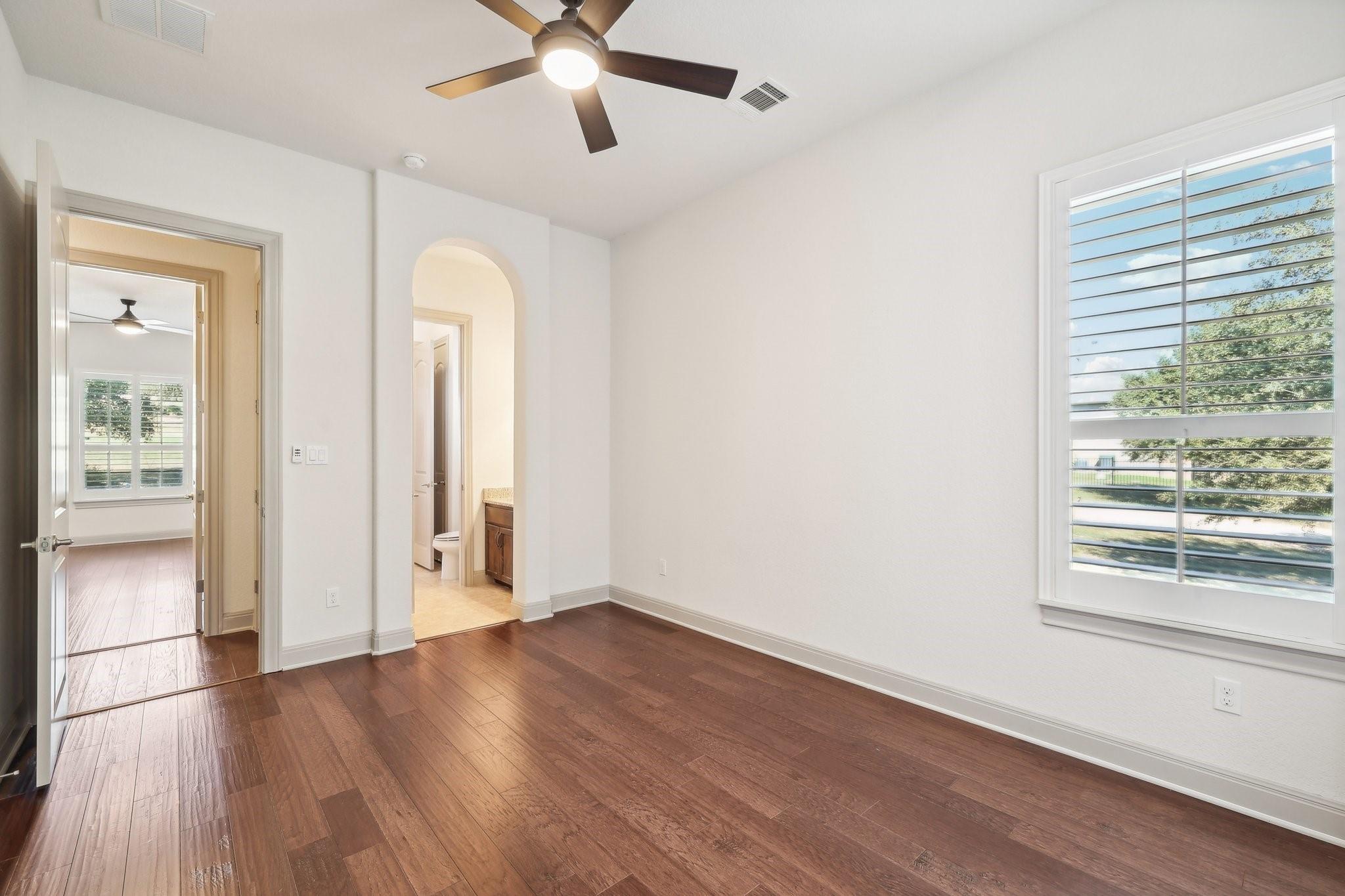 215 Questa Trl Property Photo 23