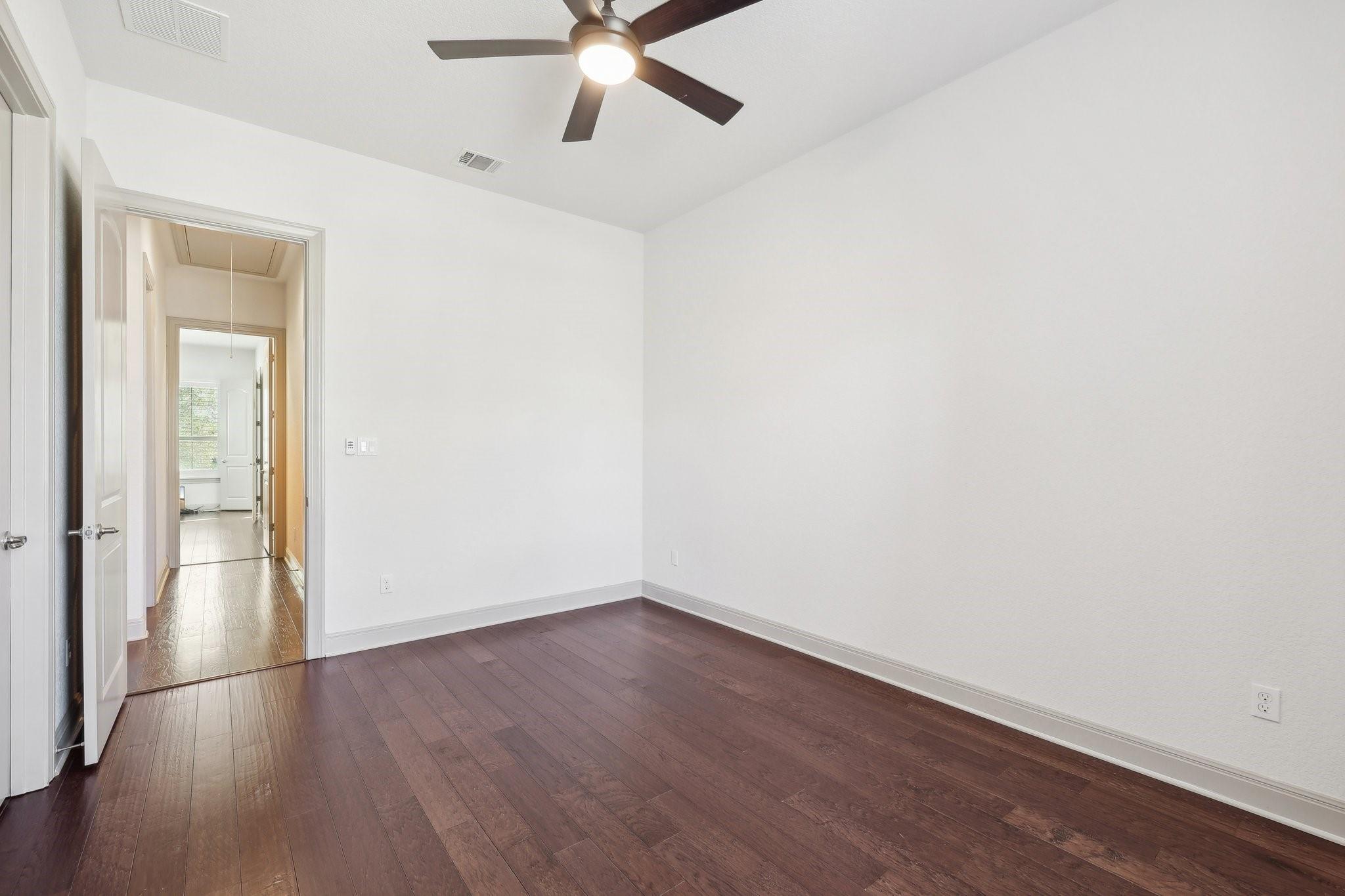 215 Questa Trl Property Photo 24