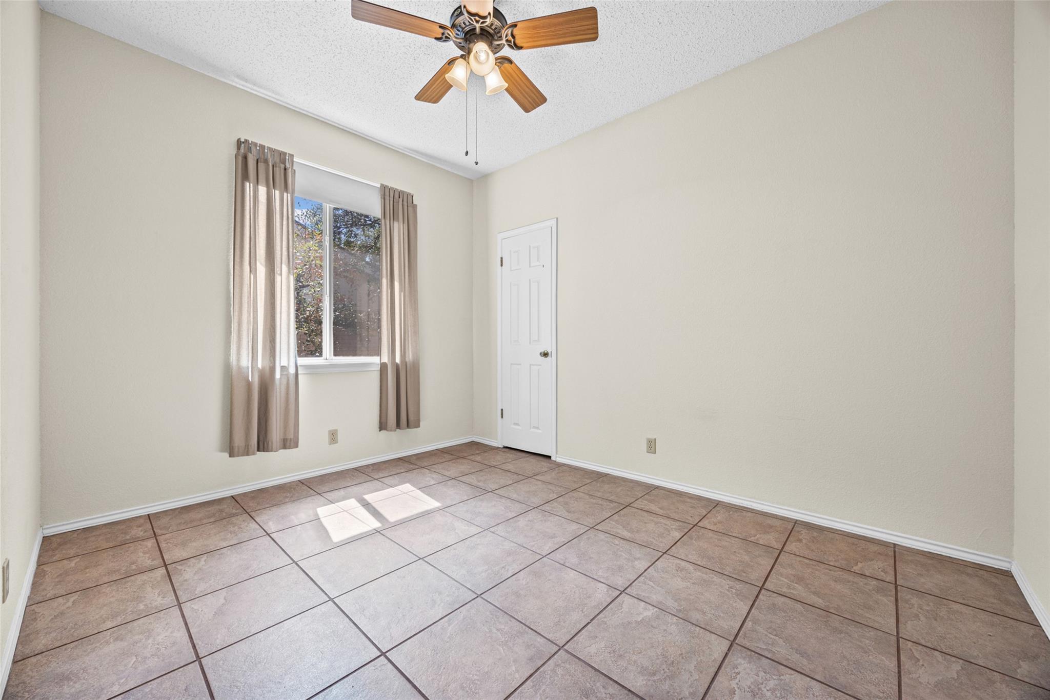 6661 Ruxton Ln Property Photo 20