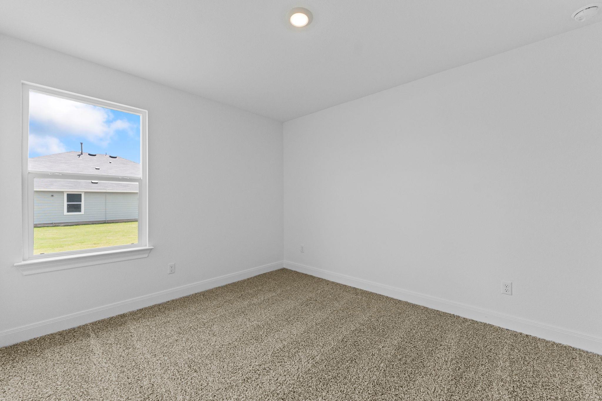 137 Union Pacific Dr Property Photo 5
