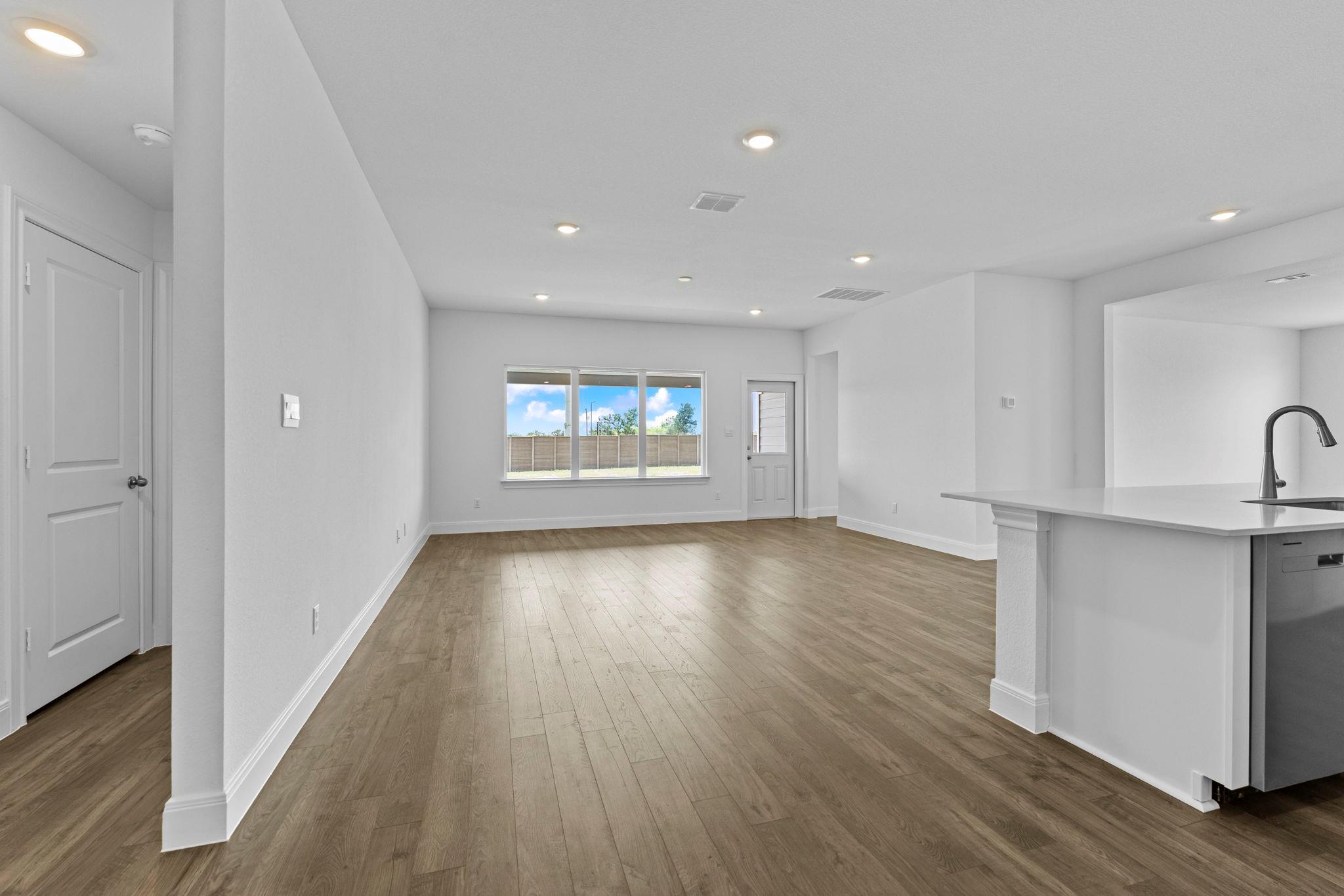 137 Union Pacific Dr Property Photo 14