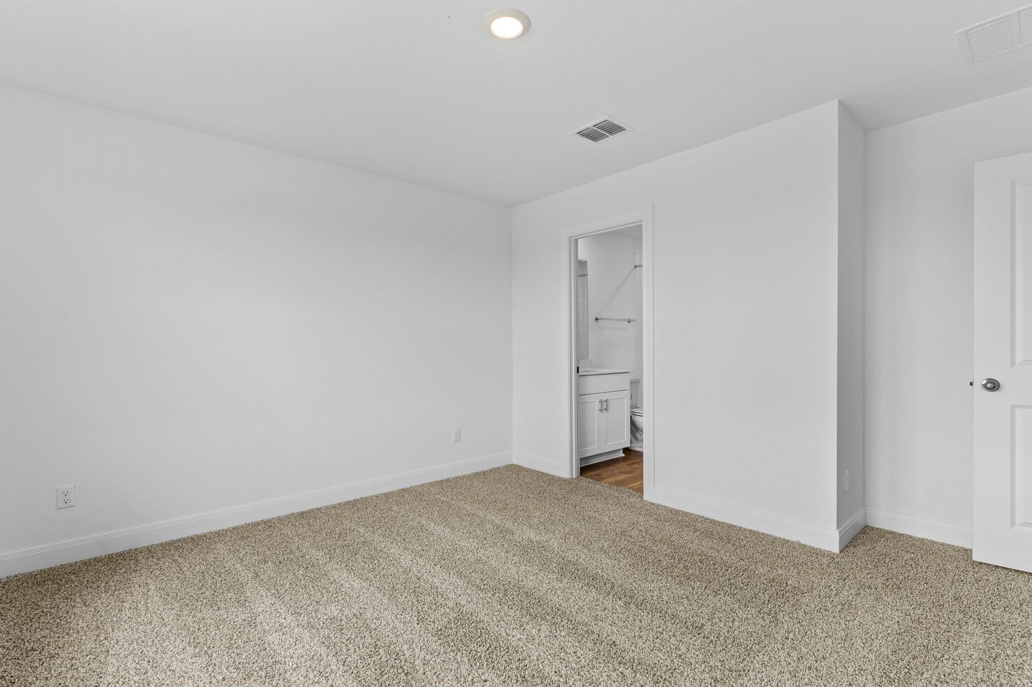 137 Union Pacific Dr Property Photo 29
