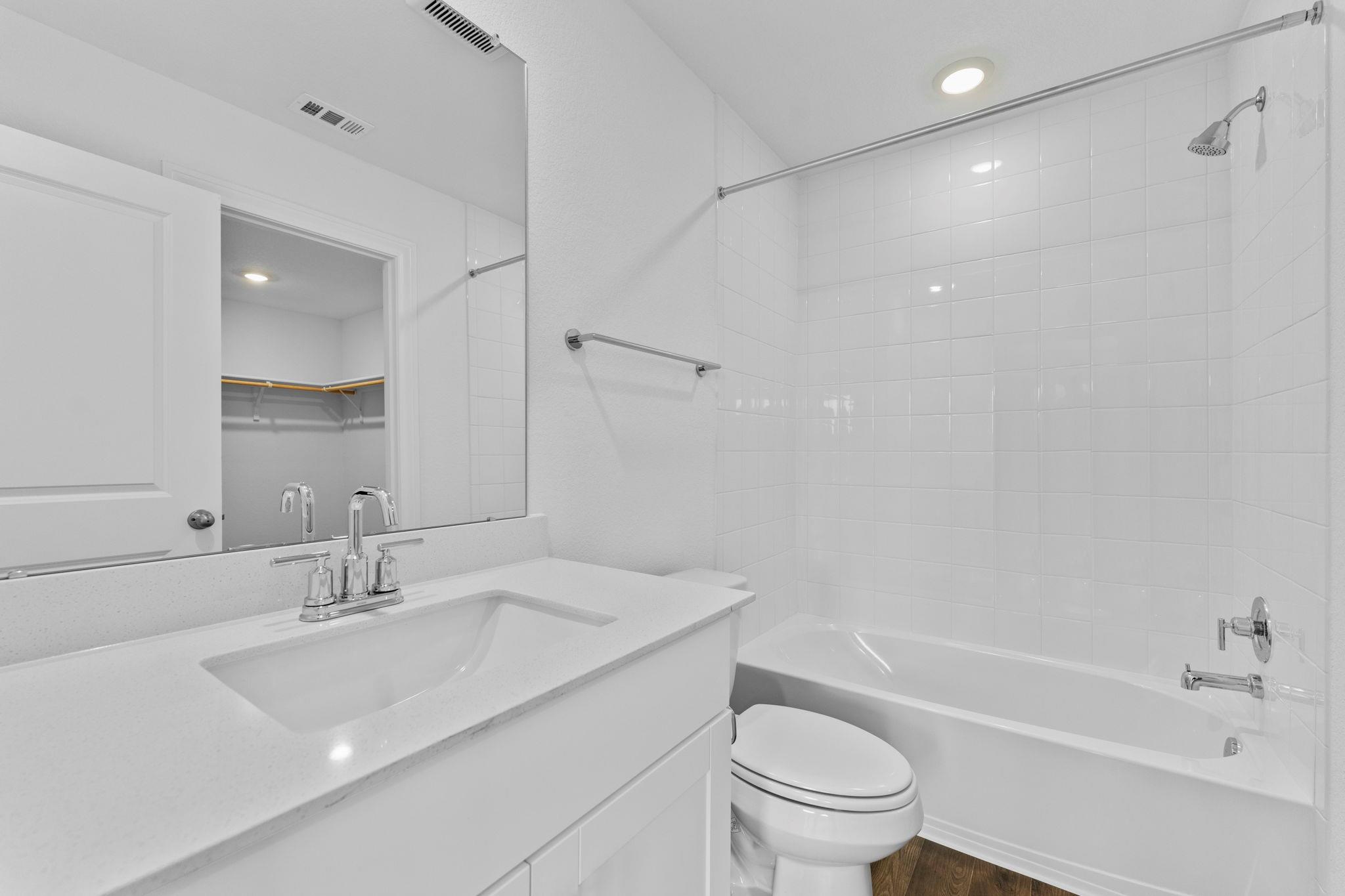 137 Union Pacific Dr Property Photo 34
