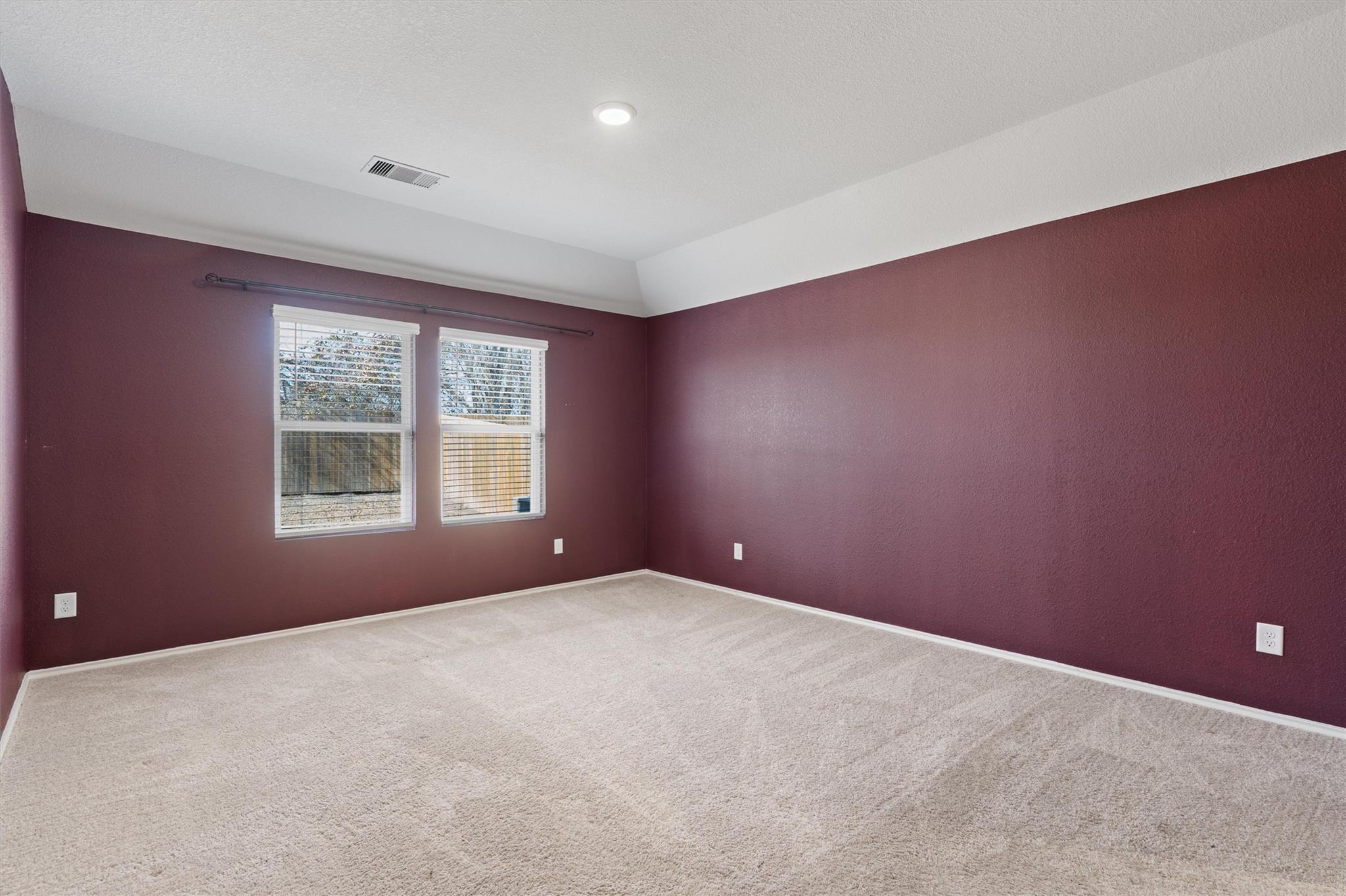 352 Sickle Loop Property Photo 20