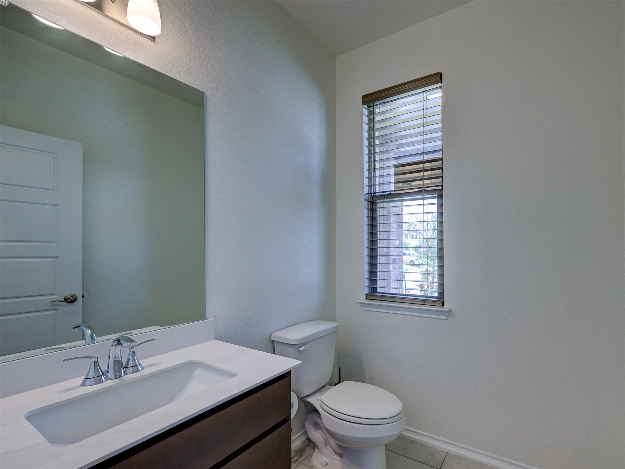 18517 Spotted Eagle Ln Property Photo 4
