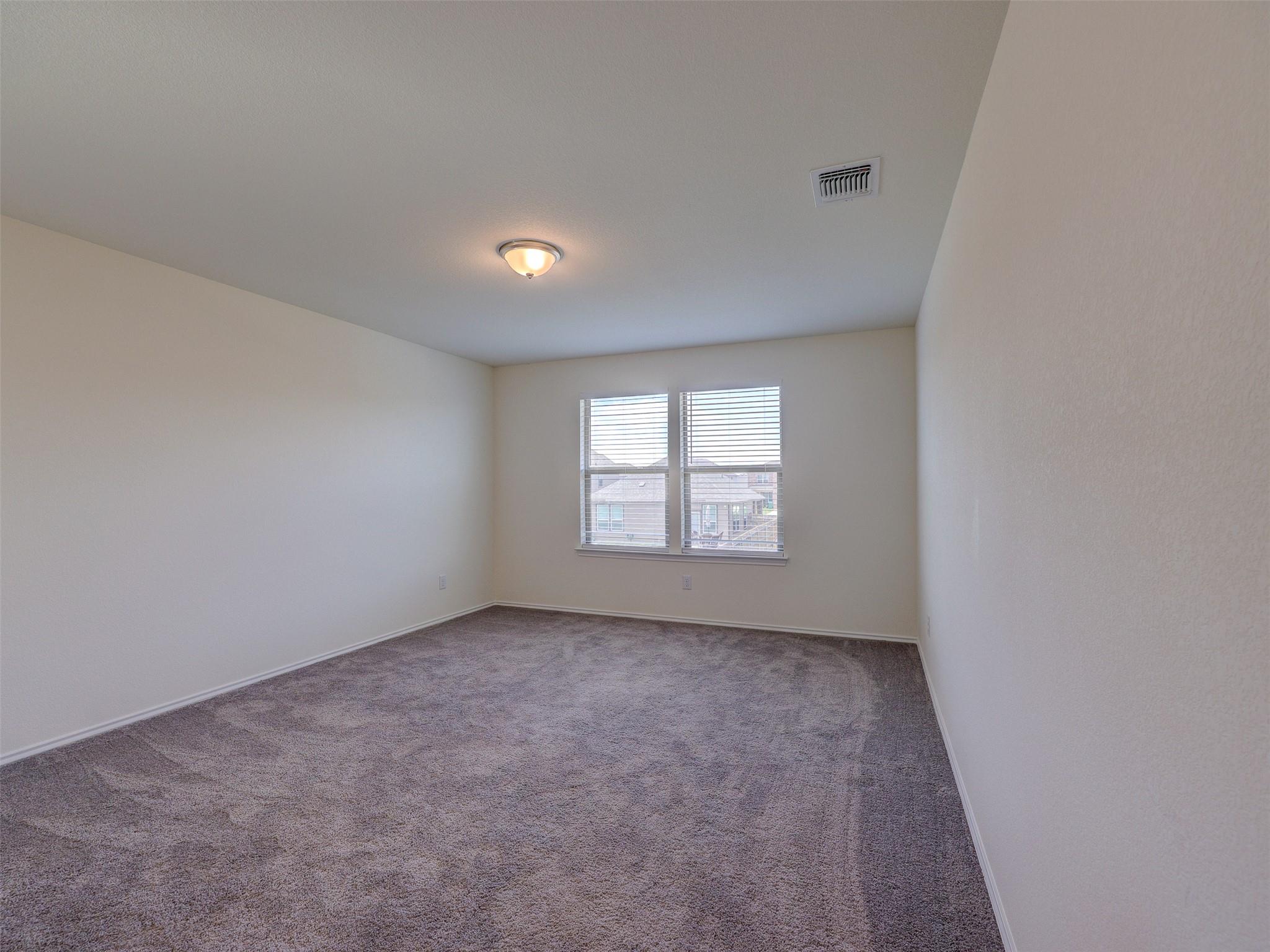 18517 Spotted Eagle Ln Property Photo 12