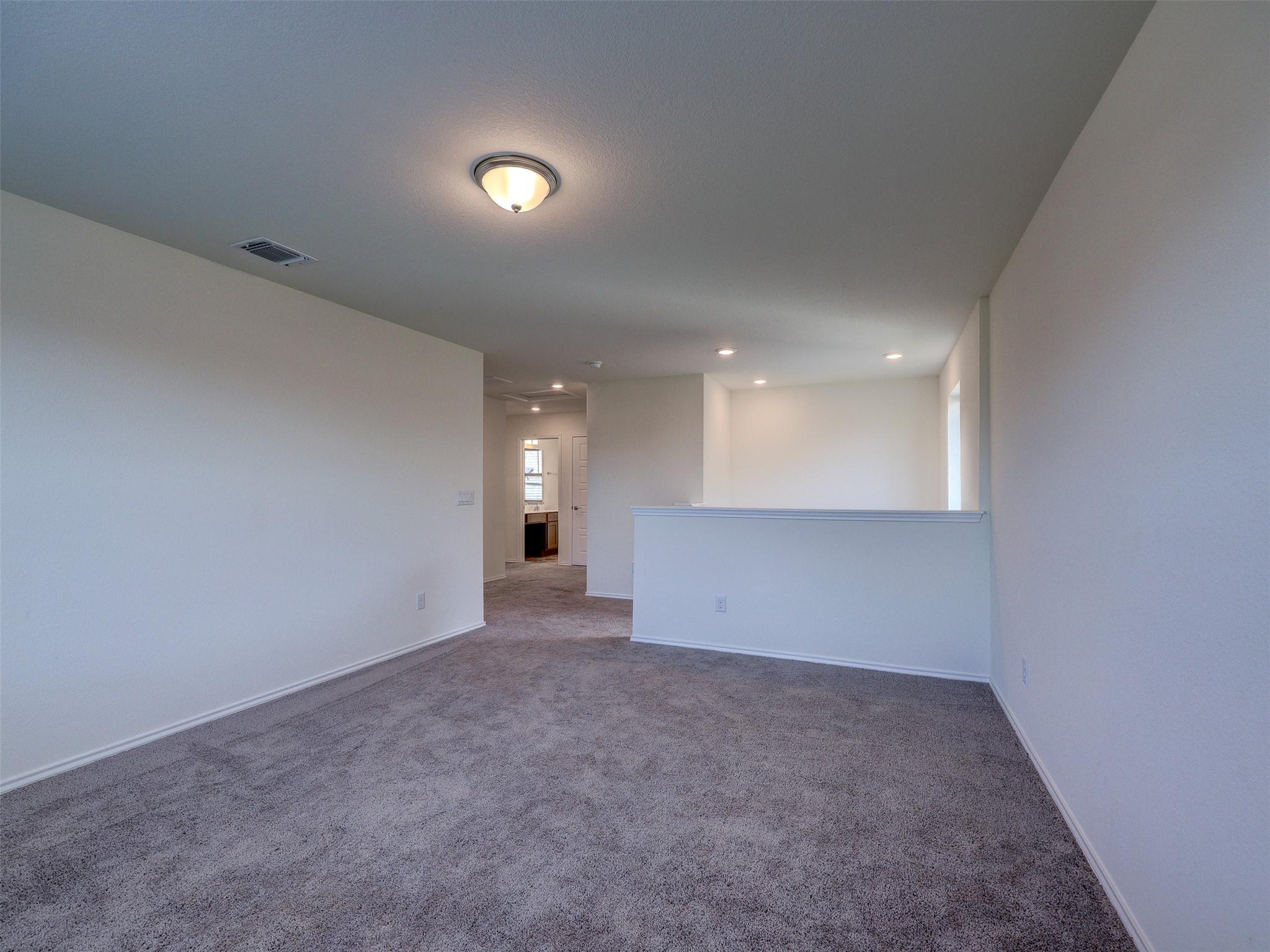 18517 Spotted Eagle Ln Property Photo 13