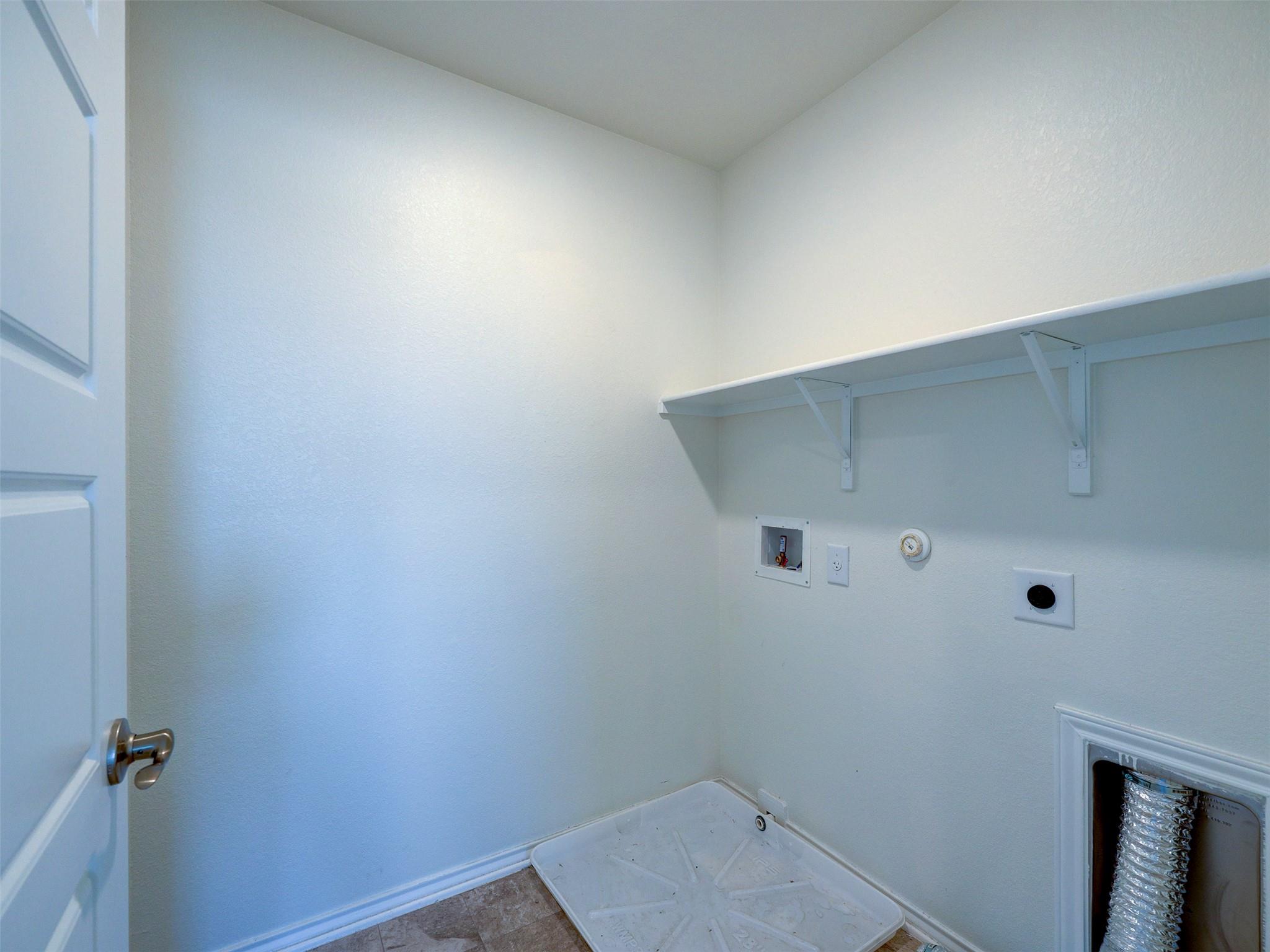18517 Spotted Eagle Ln Property Photo 14