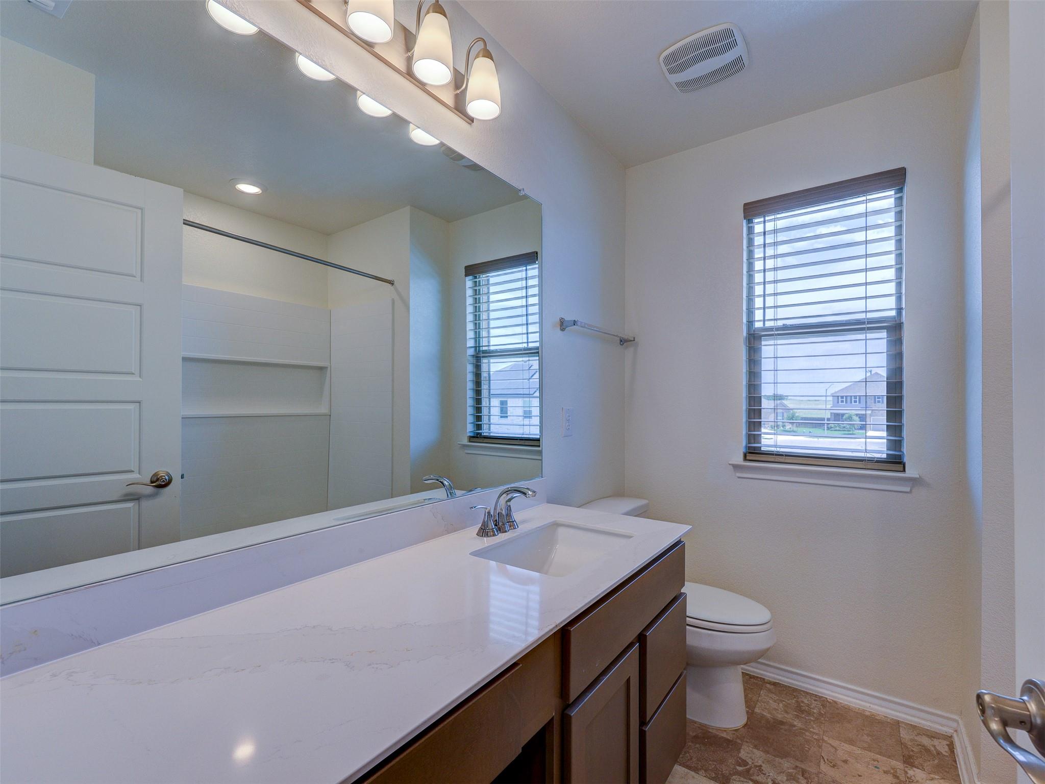 18517 Spotted Eagle Ln Property Photo 15