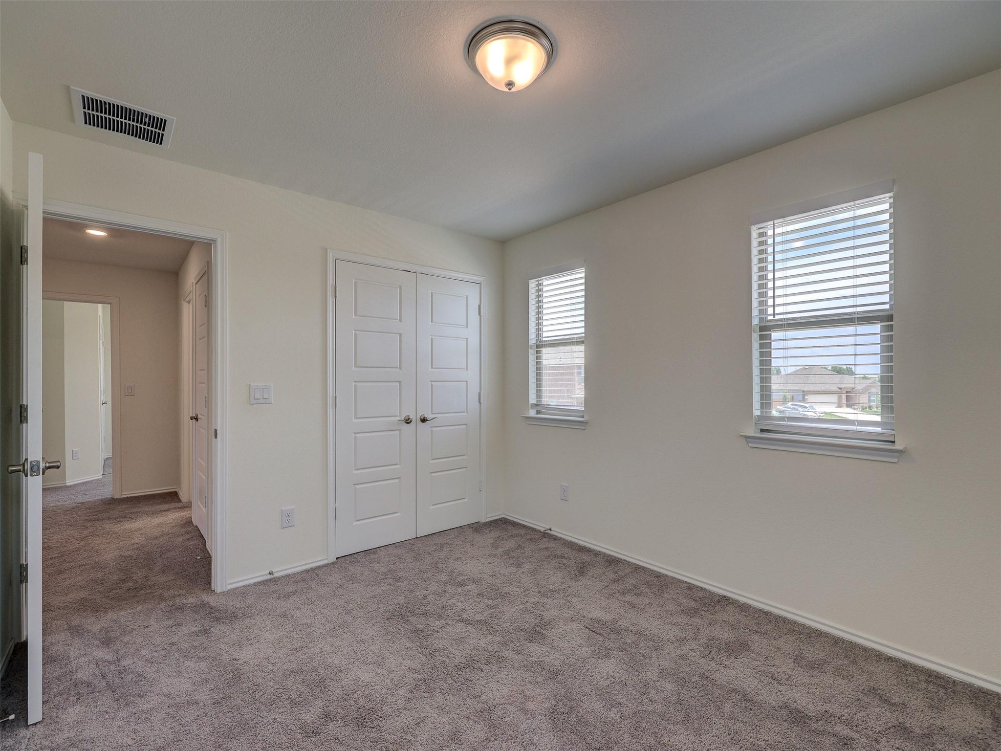 18517 Spotted Eagle Ln Property Photo 16