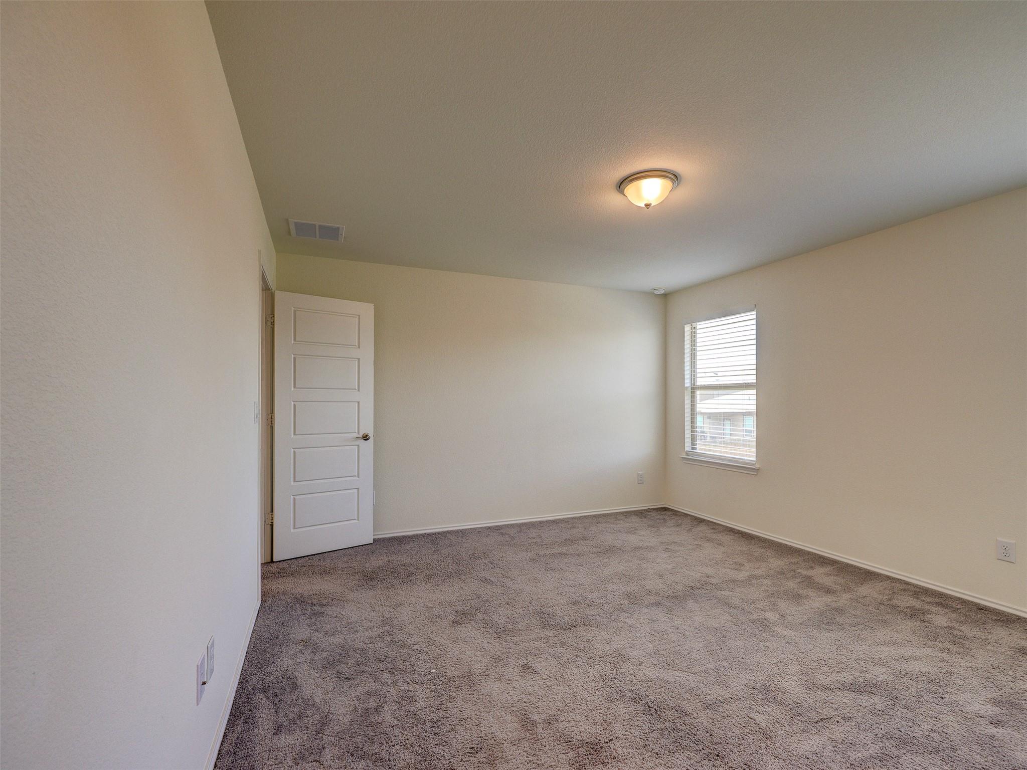 18517 Spotted Eagle Ln Property Photo 22