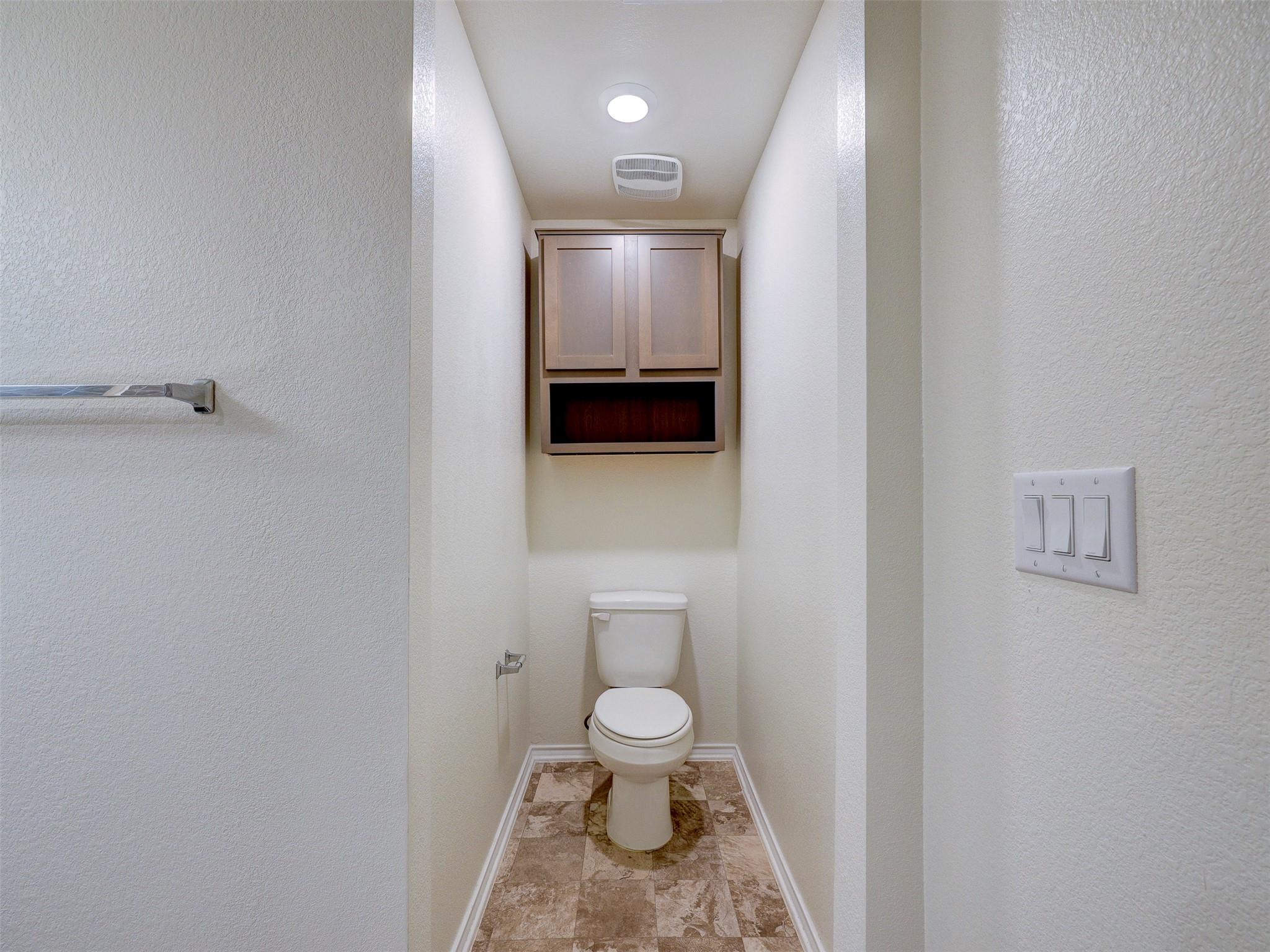 18517 Spotted Eagle Ln Property Photo 28