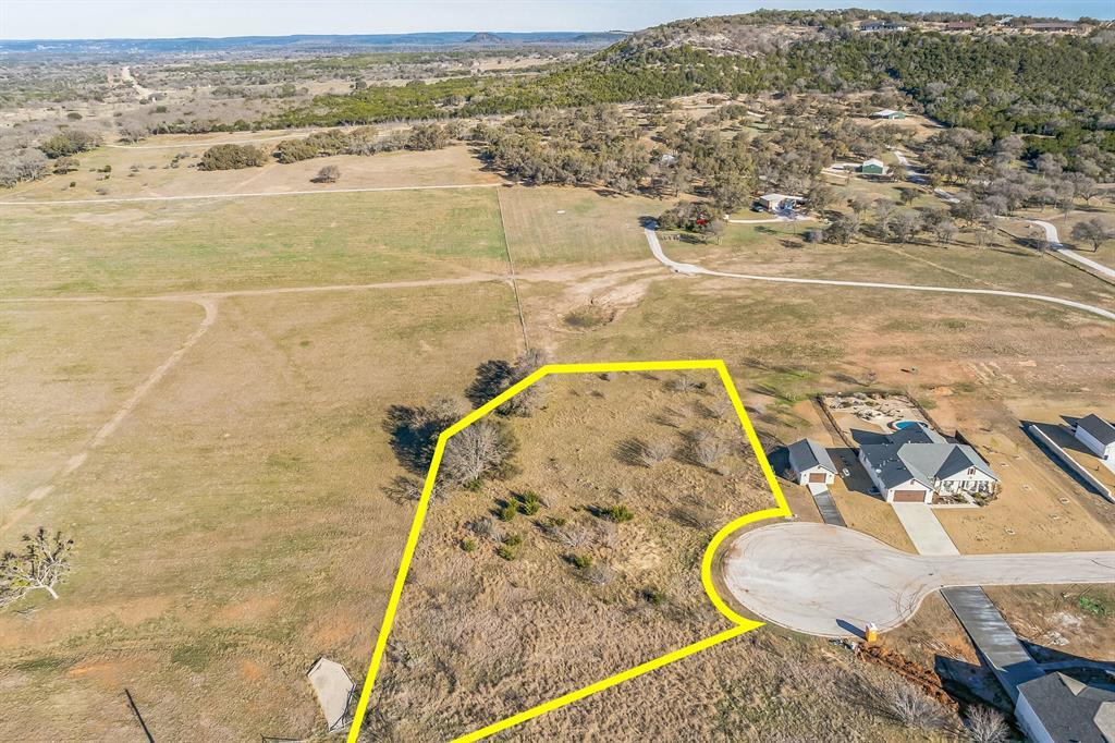 104 Round Up Cir Property Photo 1