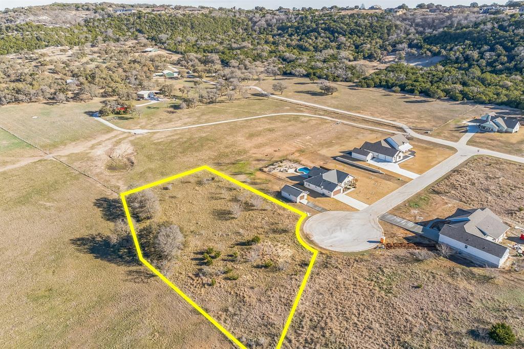 104 Round Up Cir Property Photo 2