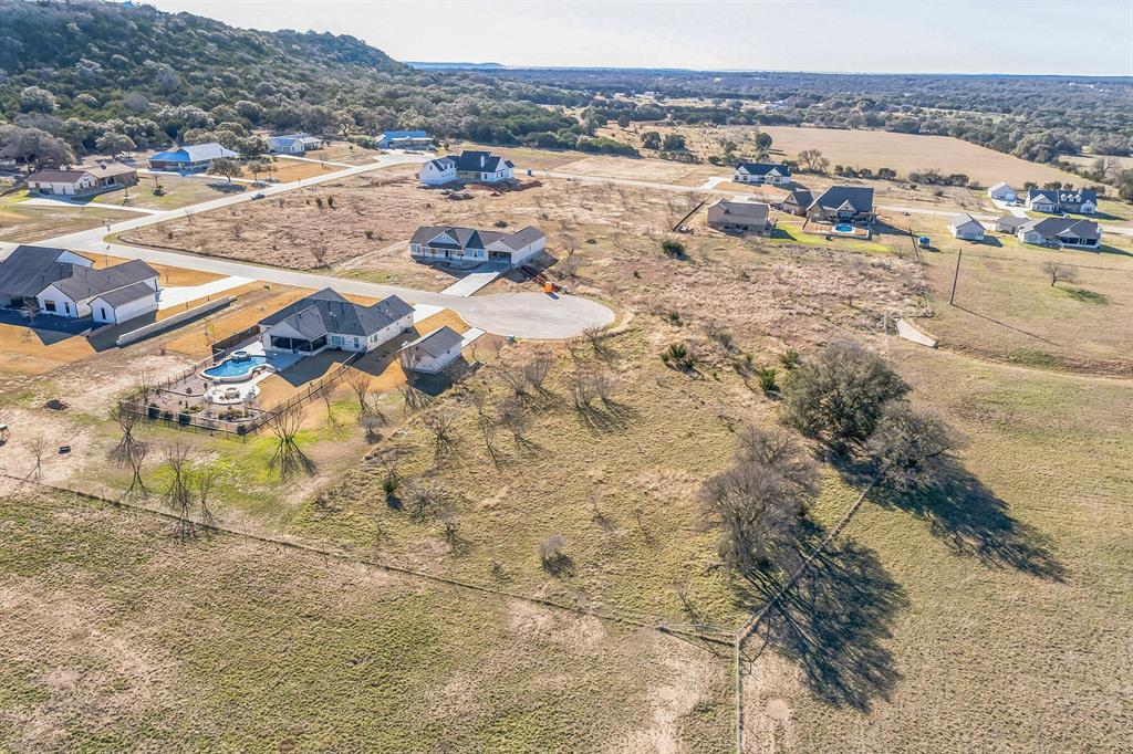 104 Round Up Cir Property Photo 7