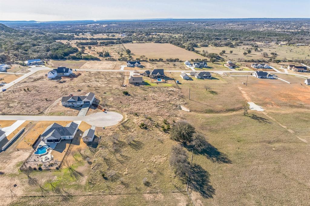 104 Round Up Cir Property Photo 9
