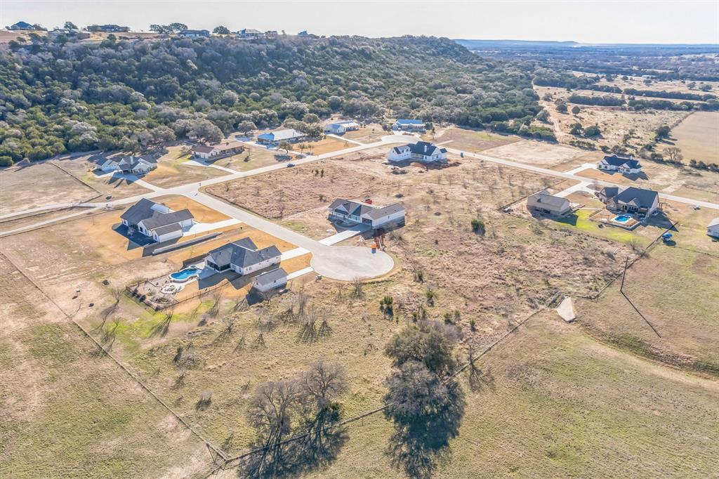 104 Round Up Cir Property Photo 10