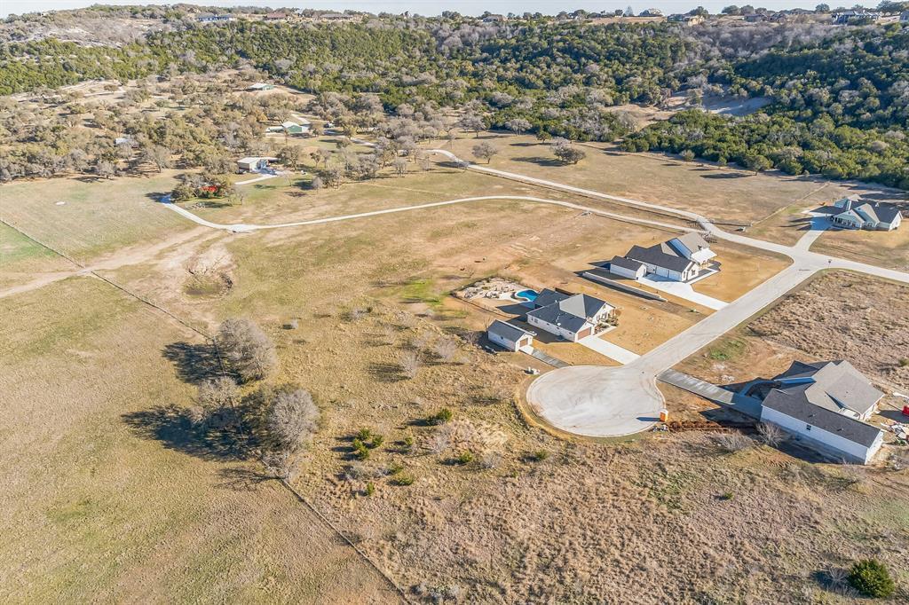 104 Round Up Cir Property Photo 13