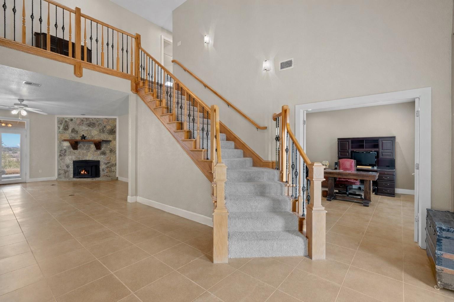 1428600 Property Photo 24