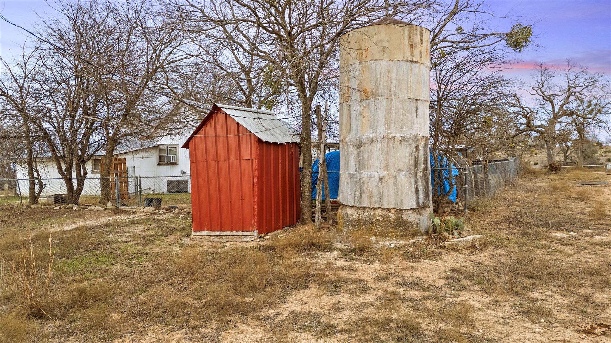 1428600 Property Photo 32