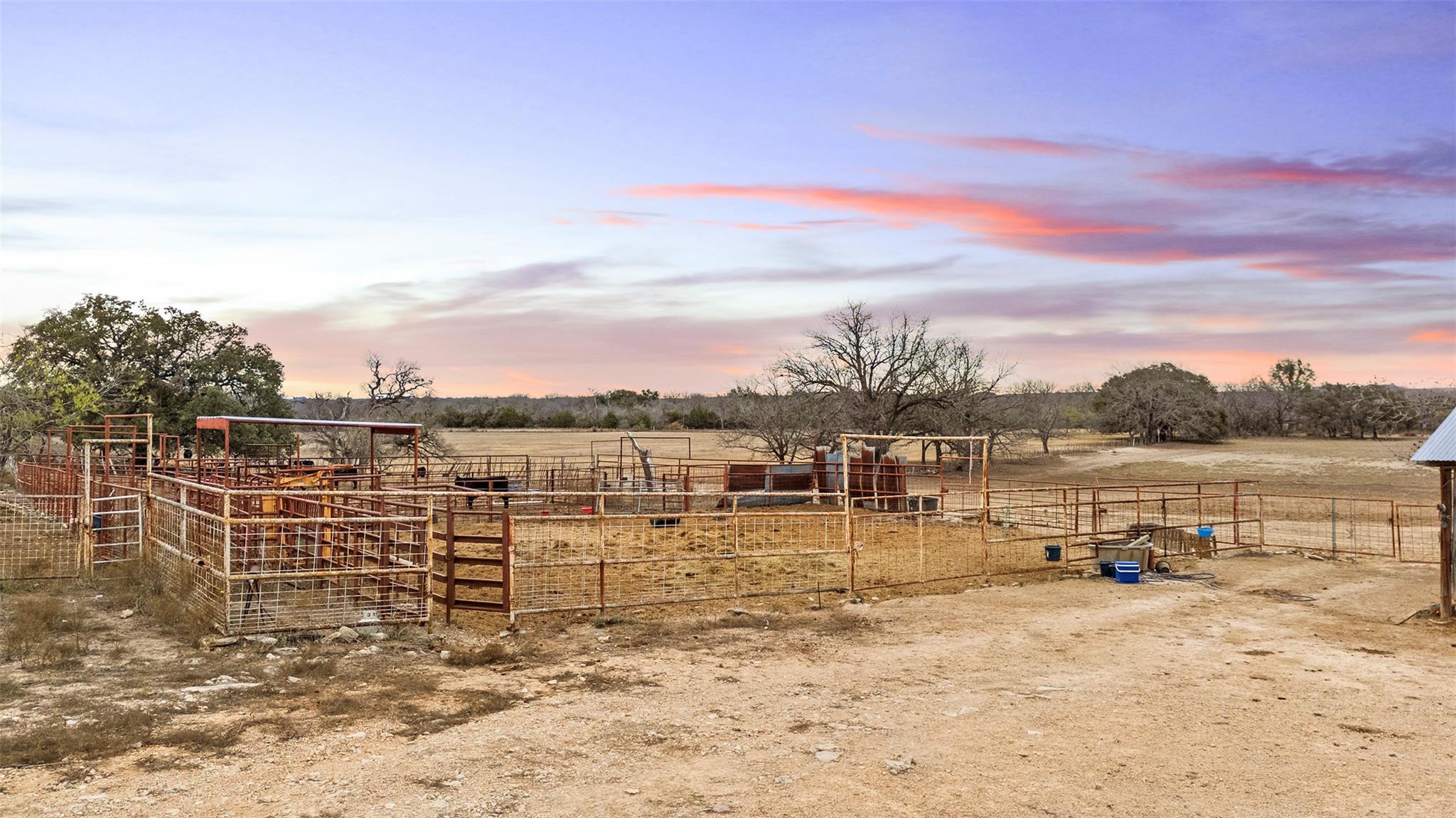 1428600 Property Photo 35