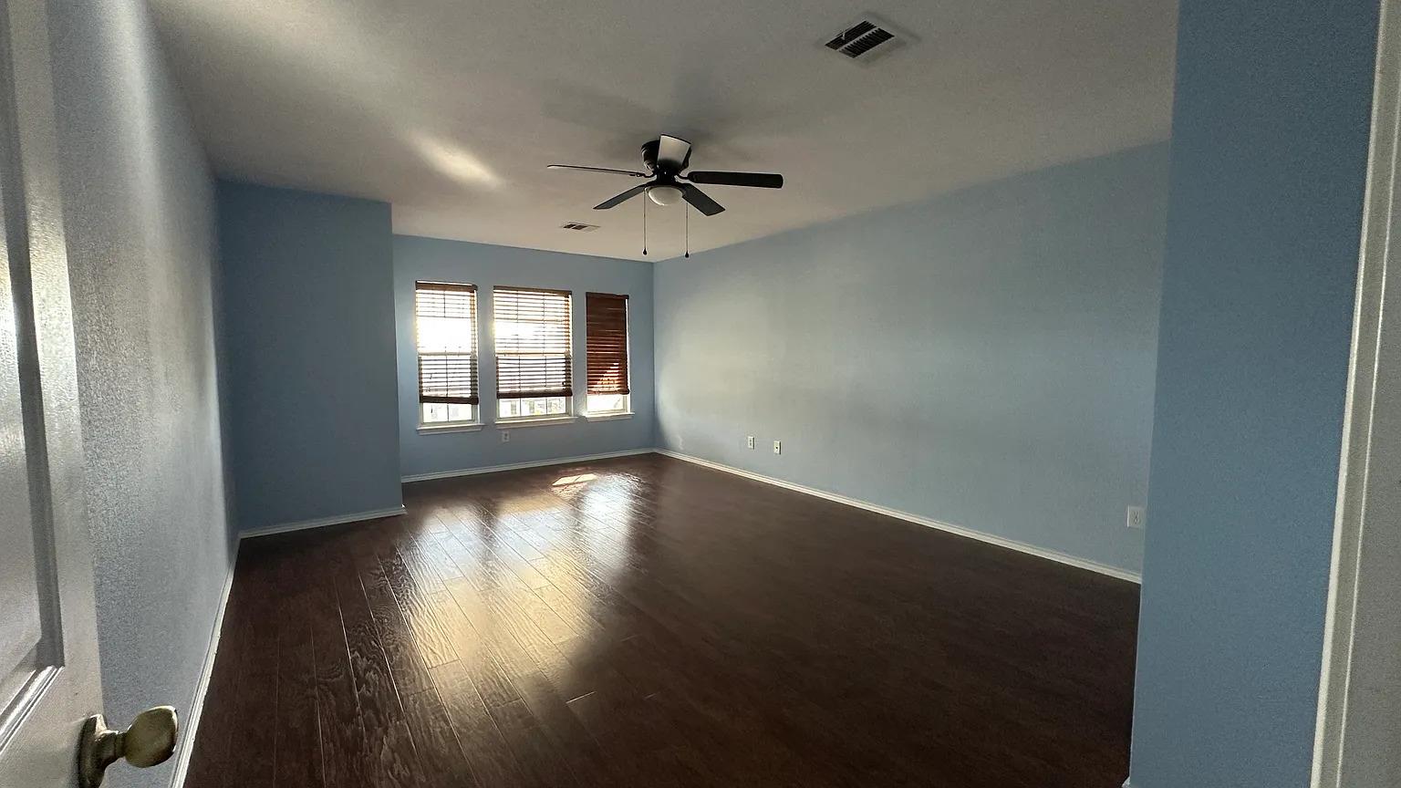 13105 Lofton Cliff Dr Property Photo 7