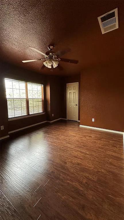 13105 Lofton Cliff Dr Property Photo 13