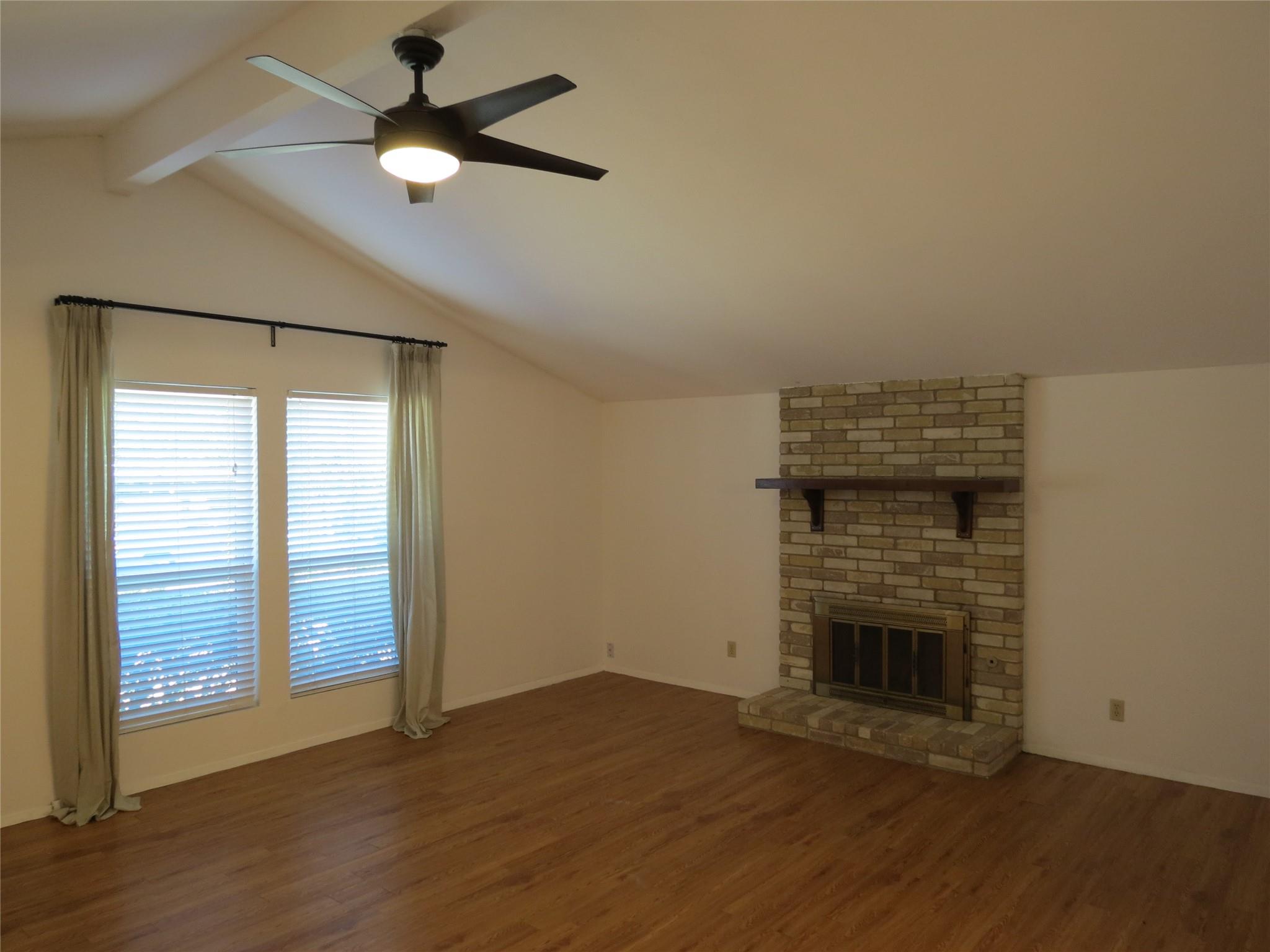 6803 Rearden Rd Property Photo 4