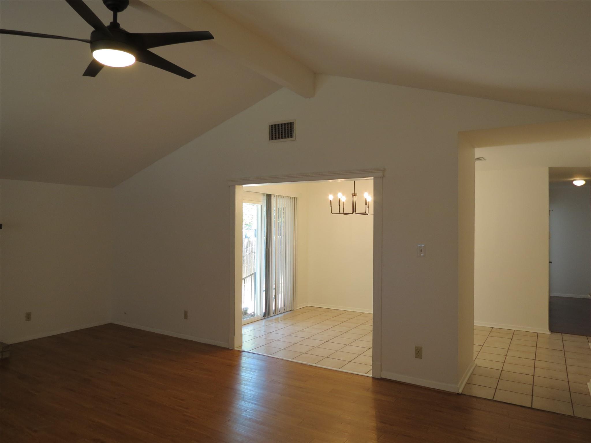 6803 Rearden Rd Property Photo 7