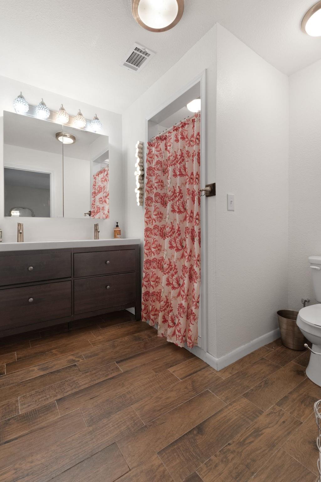 801 1/2 E Avenue C None Property Photo 21