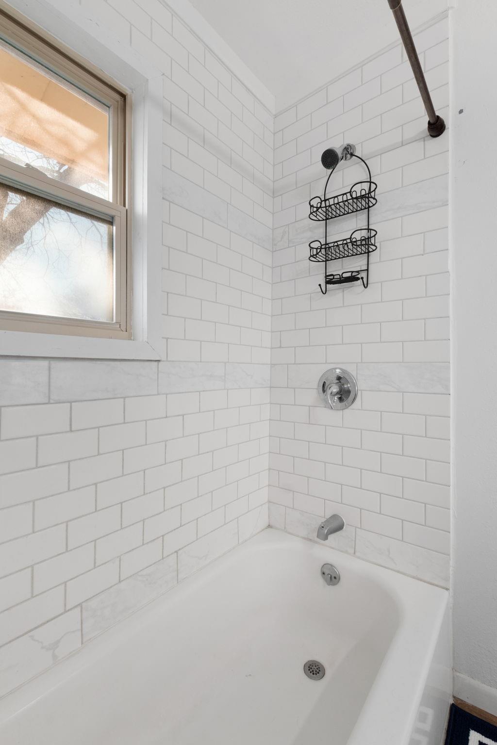 801 1/2 E Avenue C None Property Photo 29