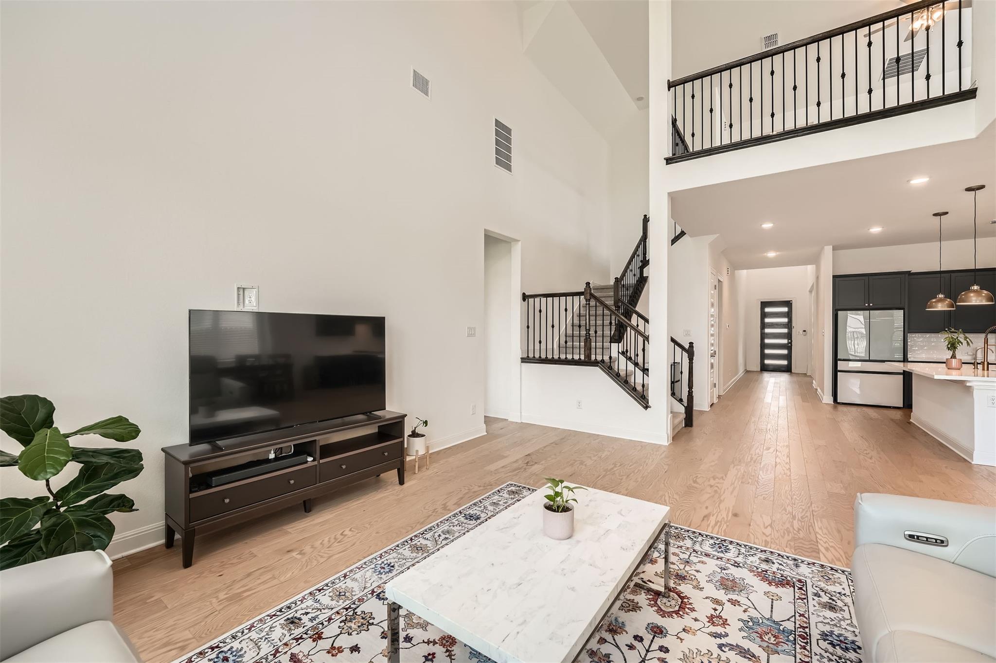 2405 Wooded Run Trl Property Photo 7