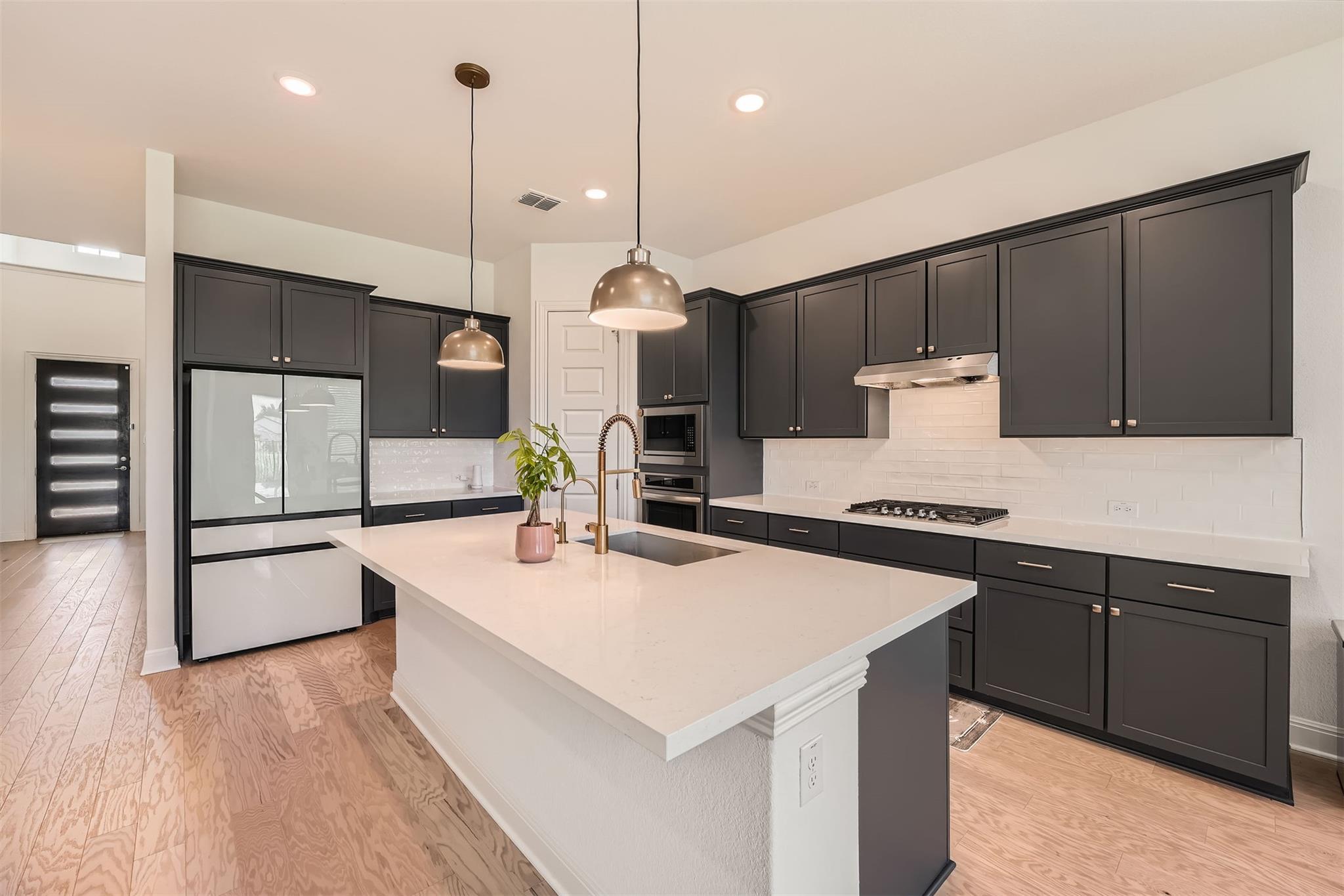 2405 Wooded Run Trl Property Photo 11