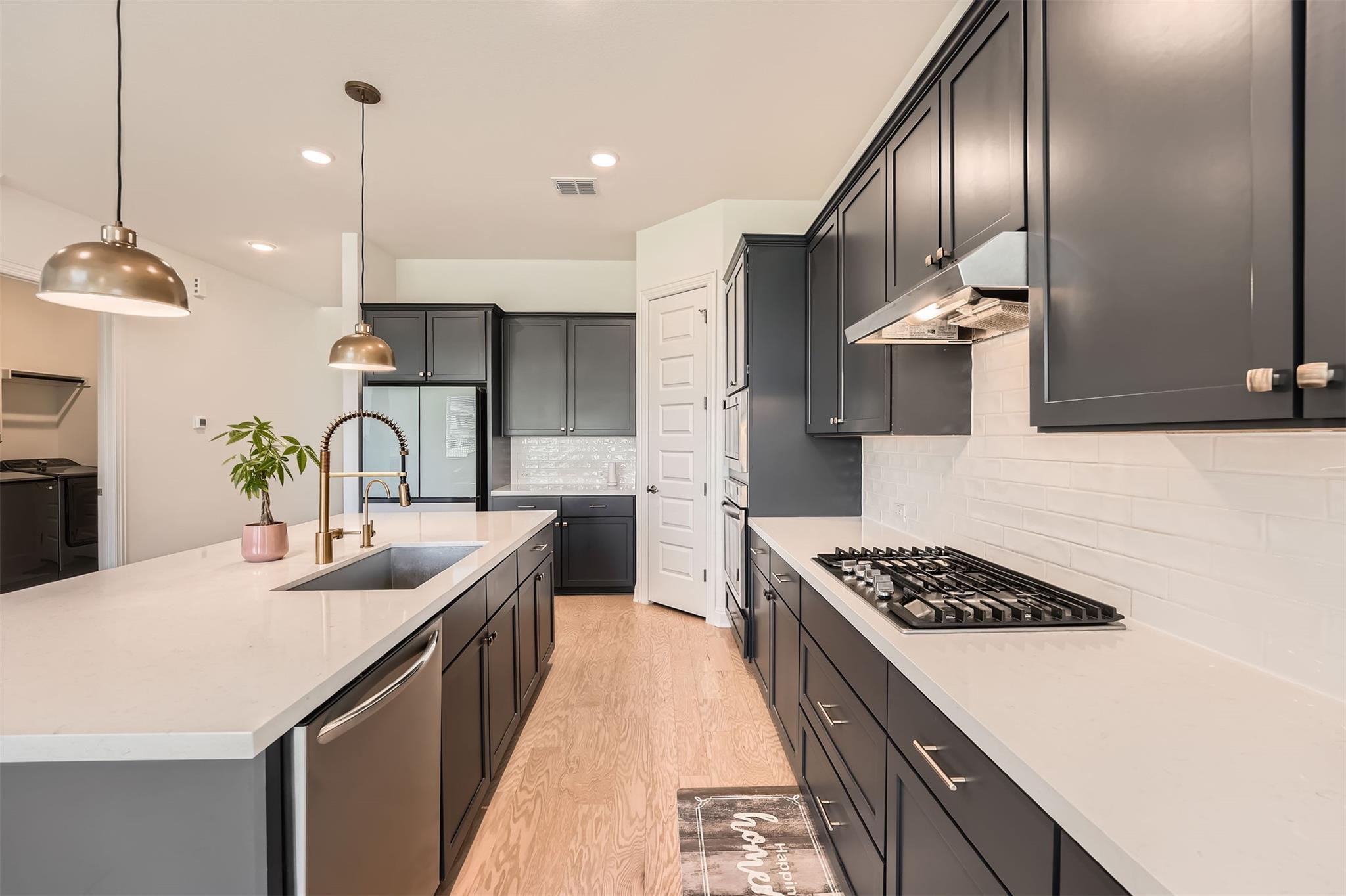 2405 Wooded Run Trl Property Photo 12