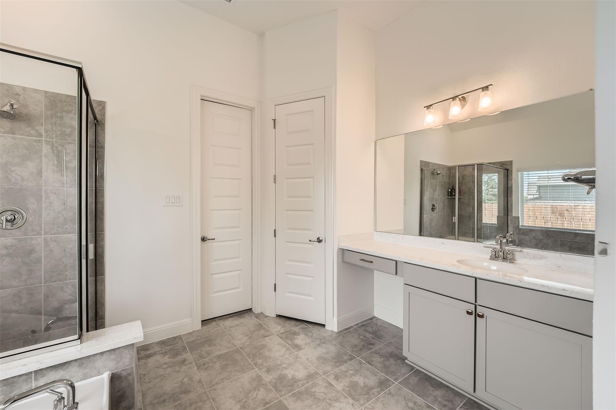 2405 Wooded Run Trl Property Photo 18