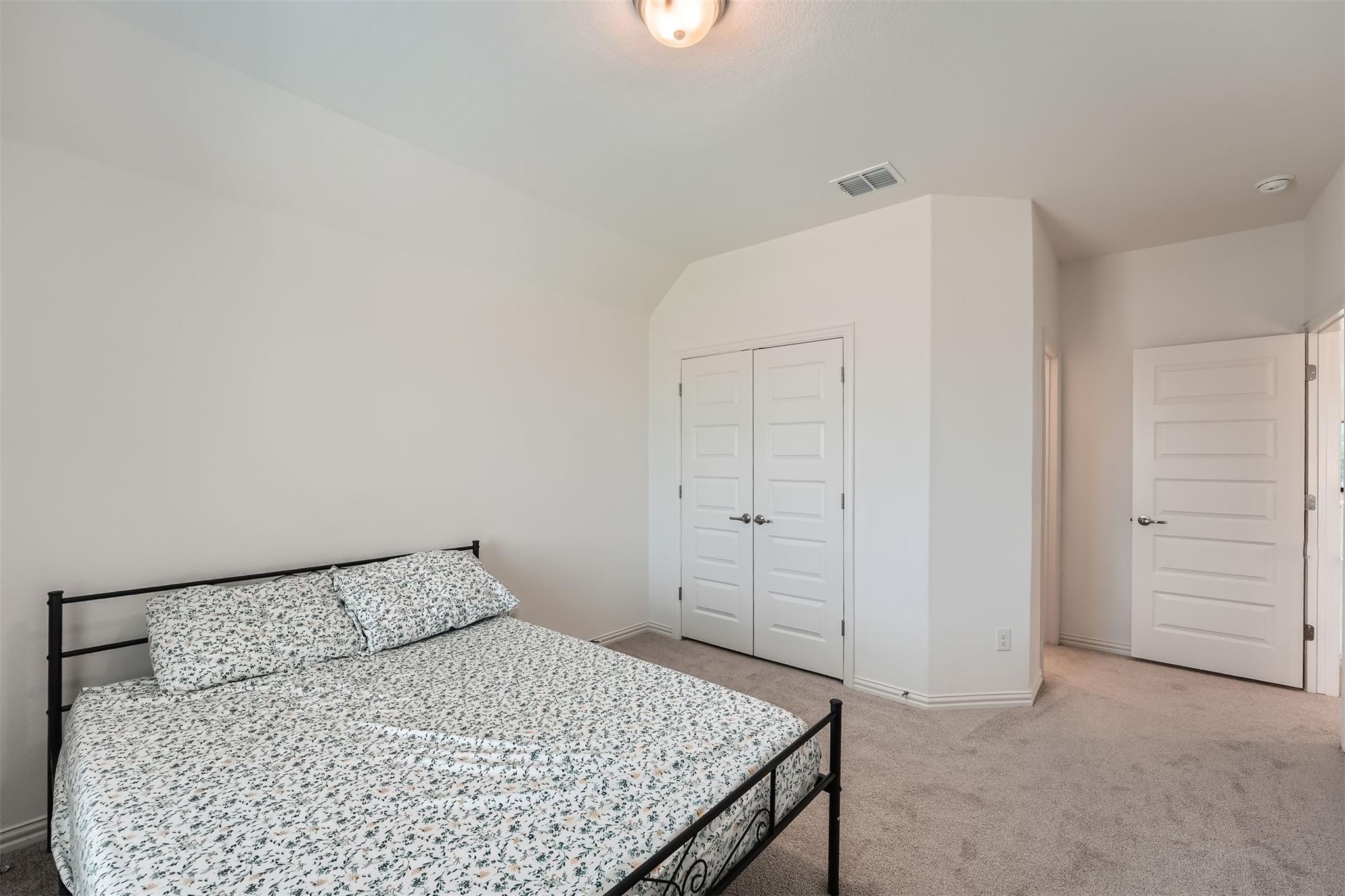 2405 Wooded Run Trl Property Photo 22